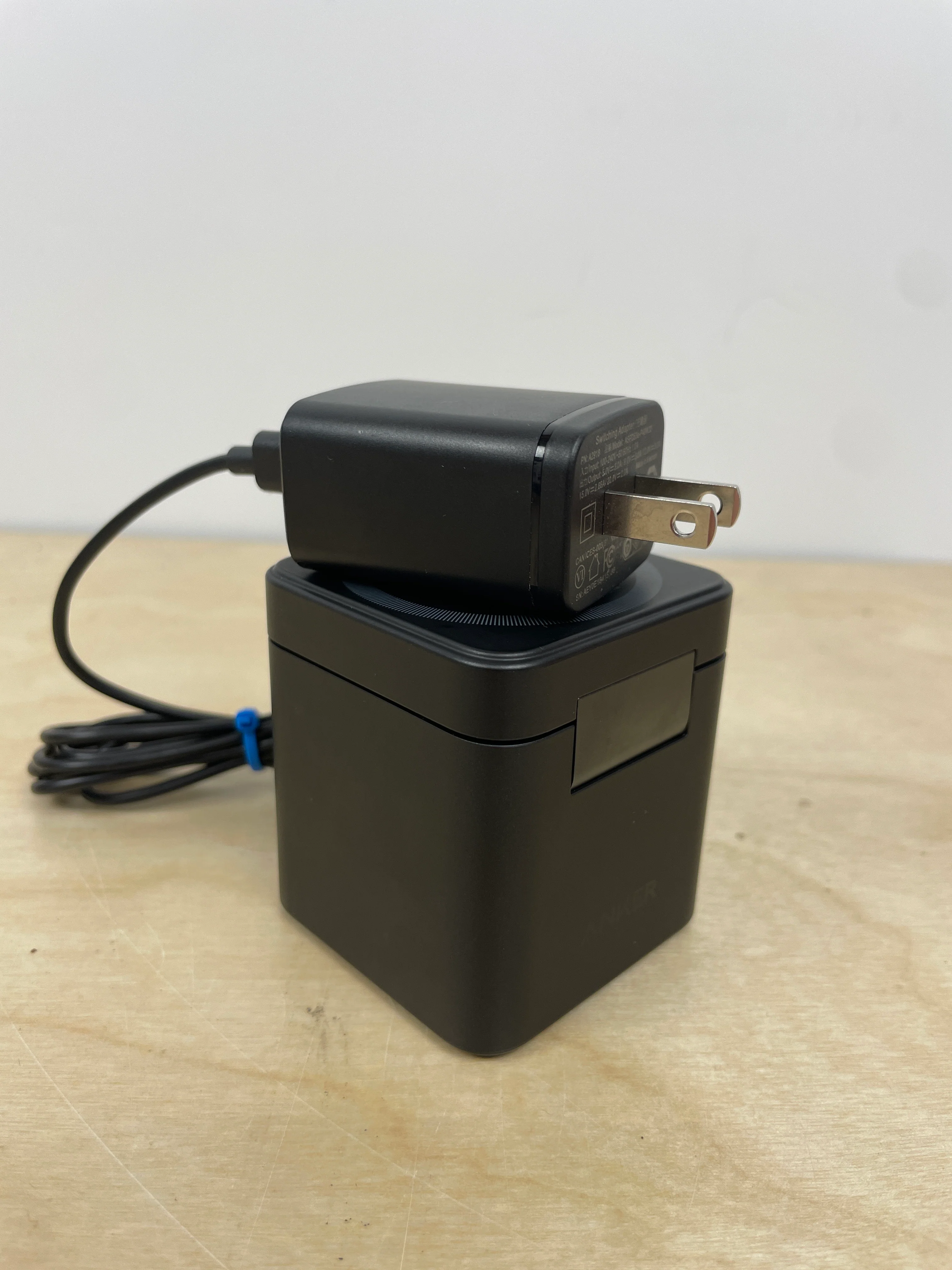 Anker MagGo Magnetic 3-in-1 Wireless Charging Stand - Image 7