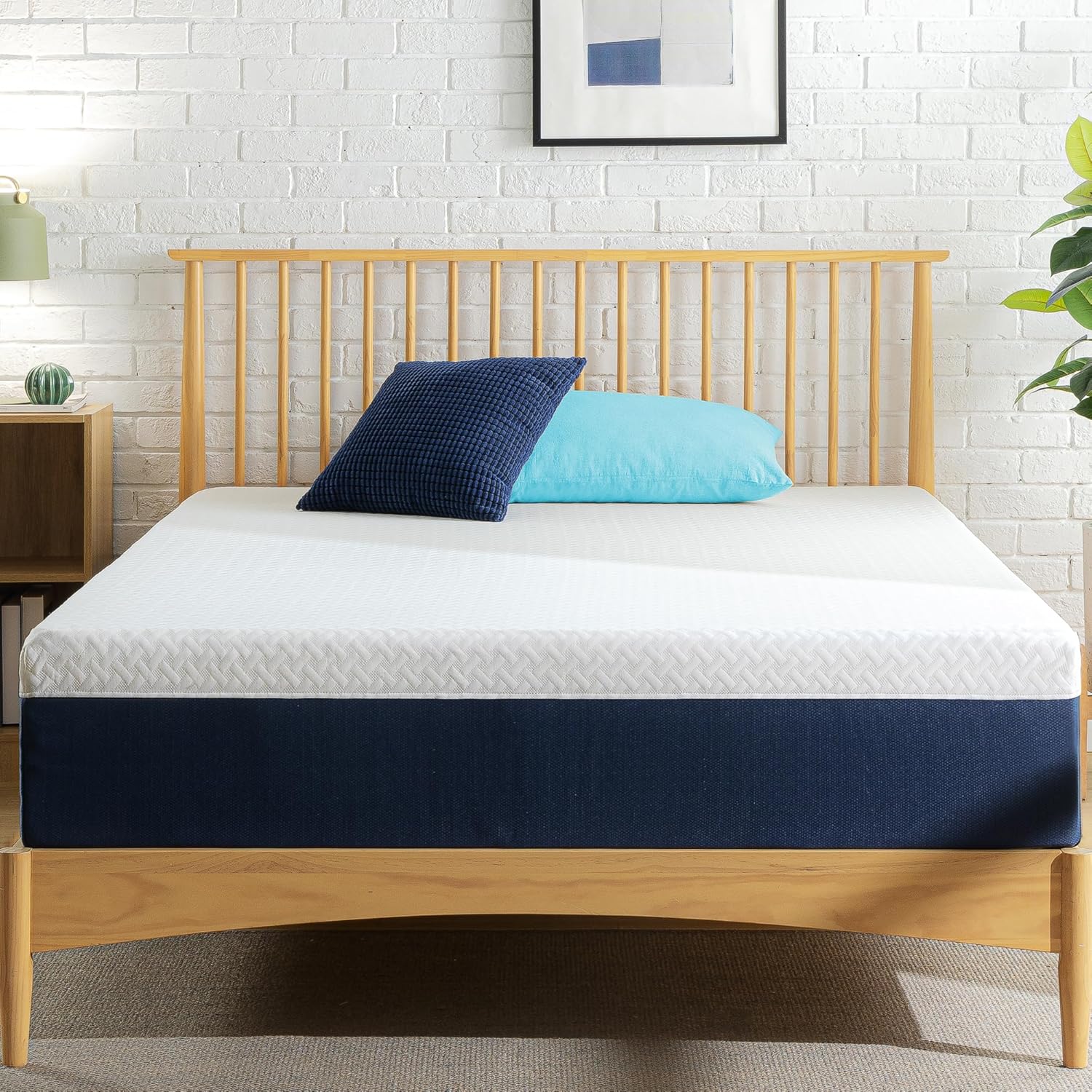 NEW - ZINUS 12 QUEEN Inch Cooling Comfort Hybrid Mattress, Medium Firm Feel, Motion Isolation - Retail $335
