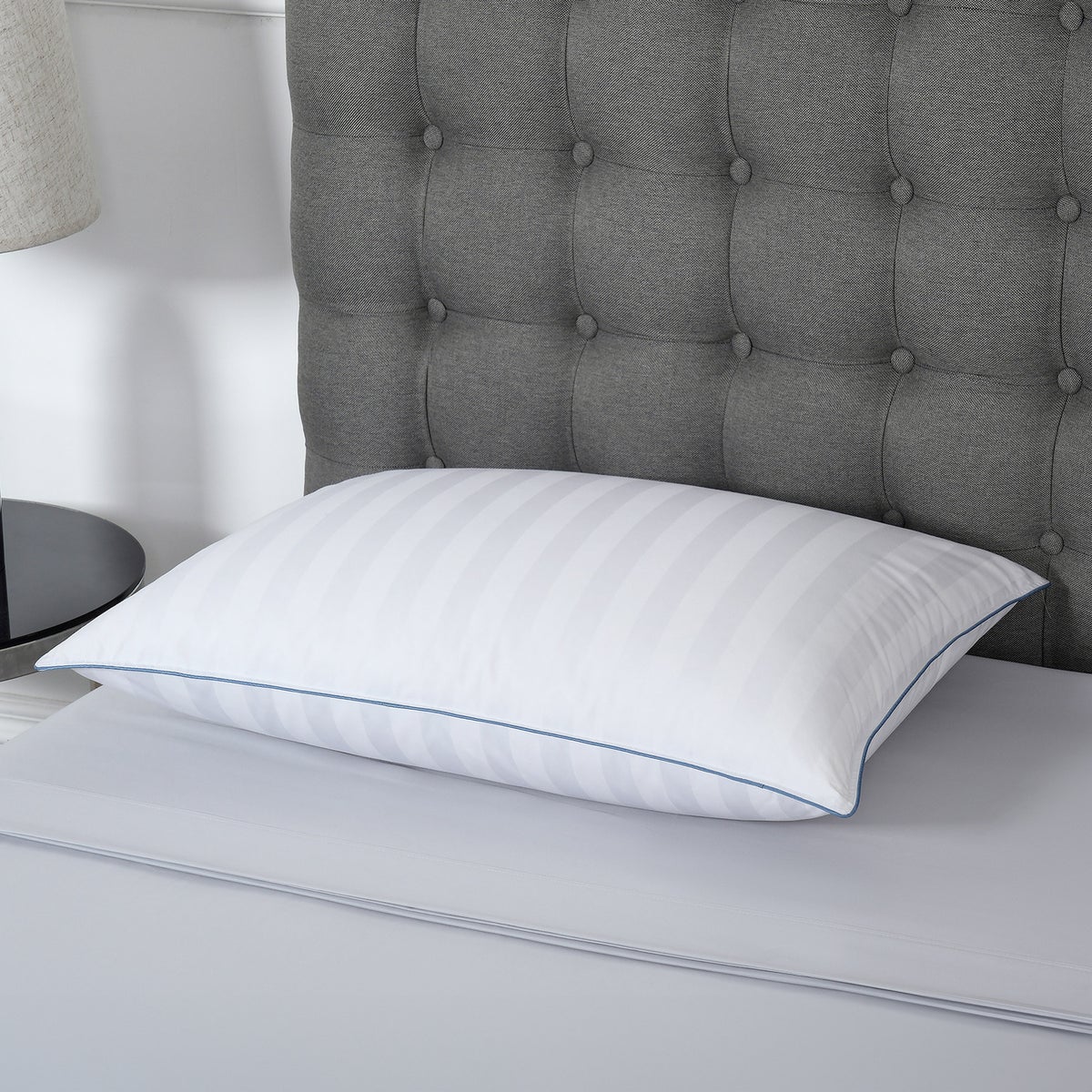 DownHaven - Luxury Down Filled Pillow