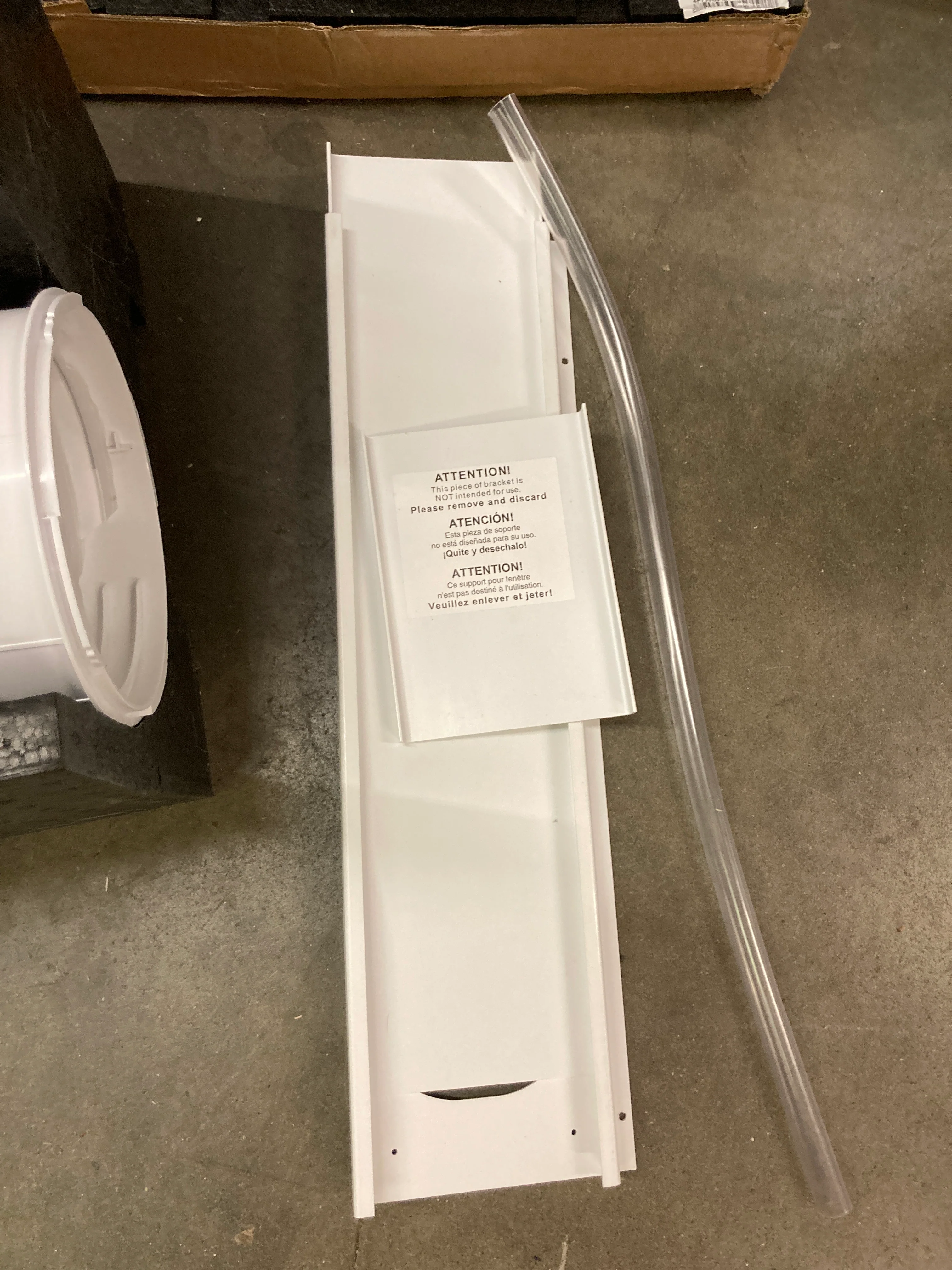 Like NEW - DeLonghi 3-in-1 Portable Air Conditioner - Retail $369 - Image 3