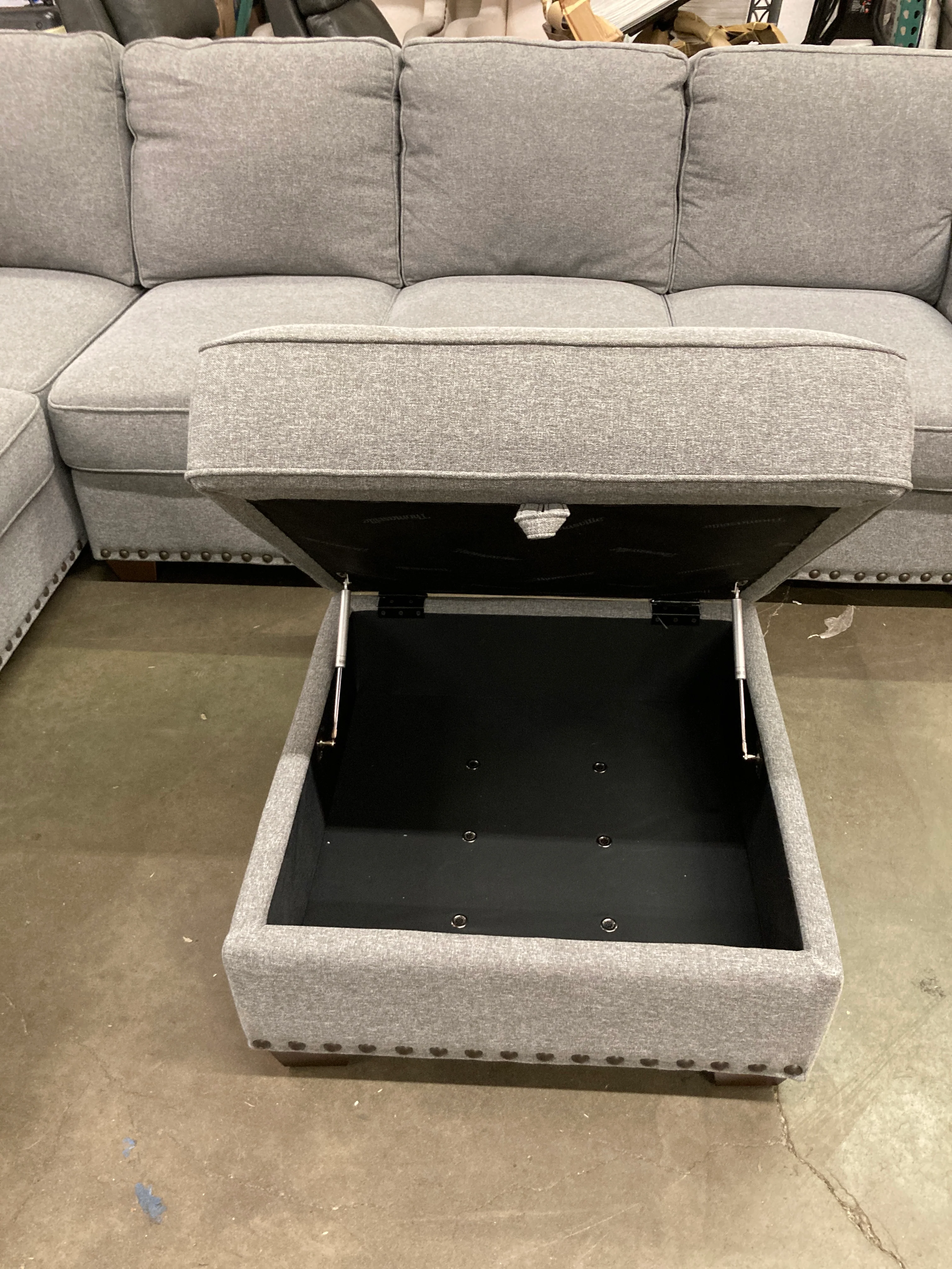 Like NEW - Costco - Thomasville Emilee Fabric Sectional with Storage Ottoman - Retail $1999 - Image 3