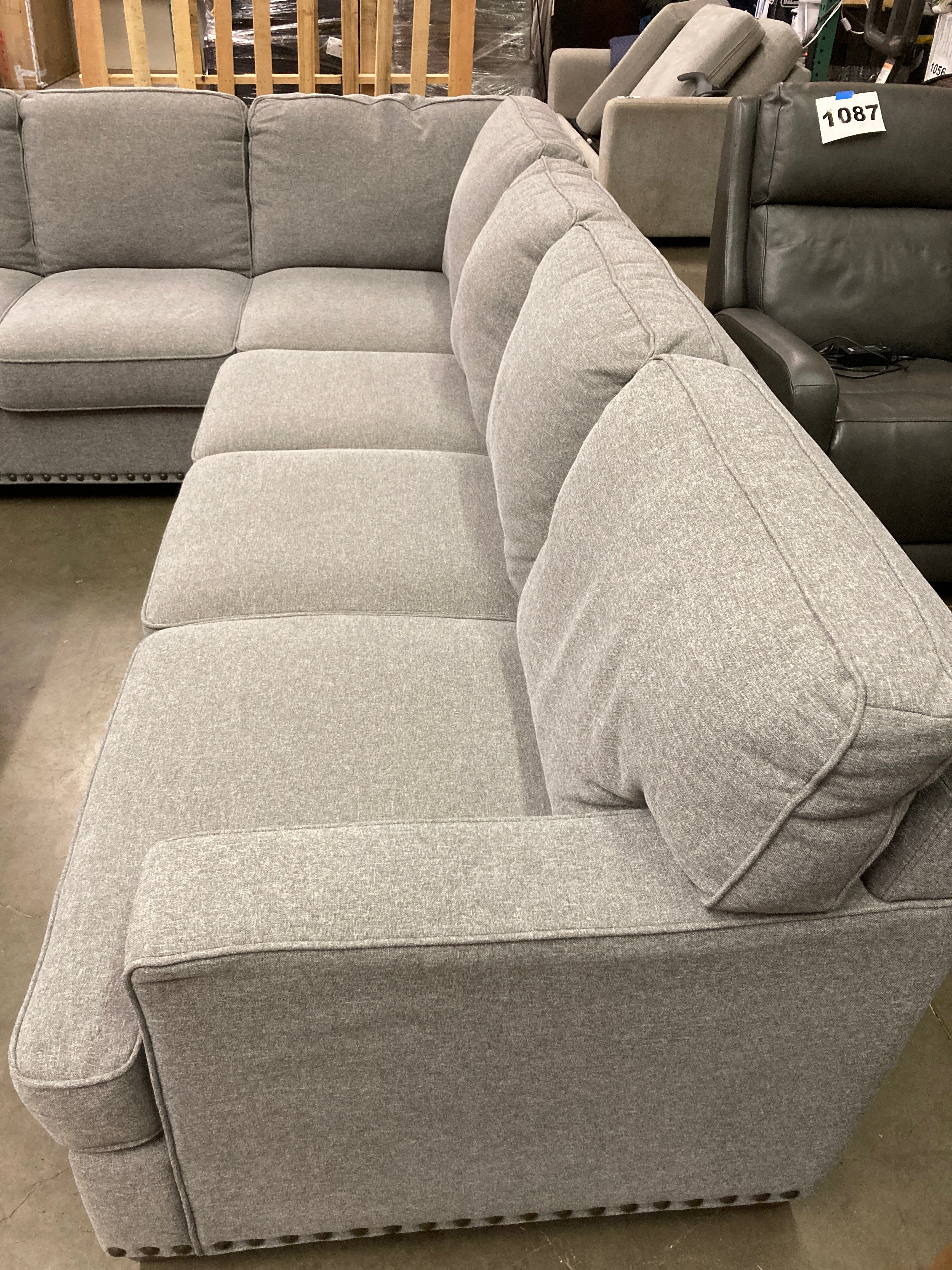 Like NEW - Costco - Thomasville Emilee Fabric Sectional with Storage Ottoman - Retail $1999 - Image 6