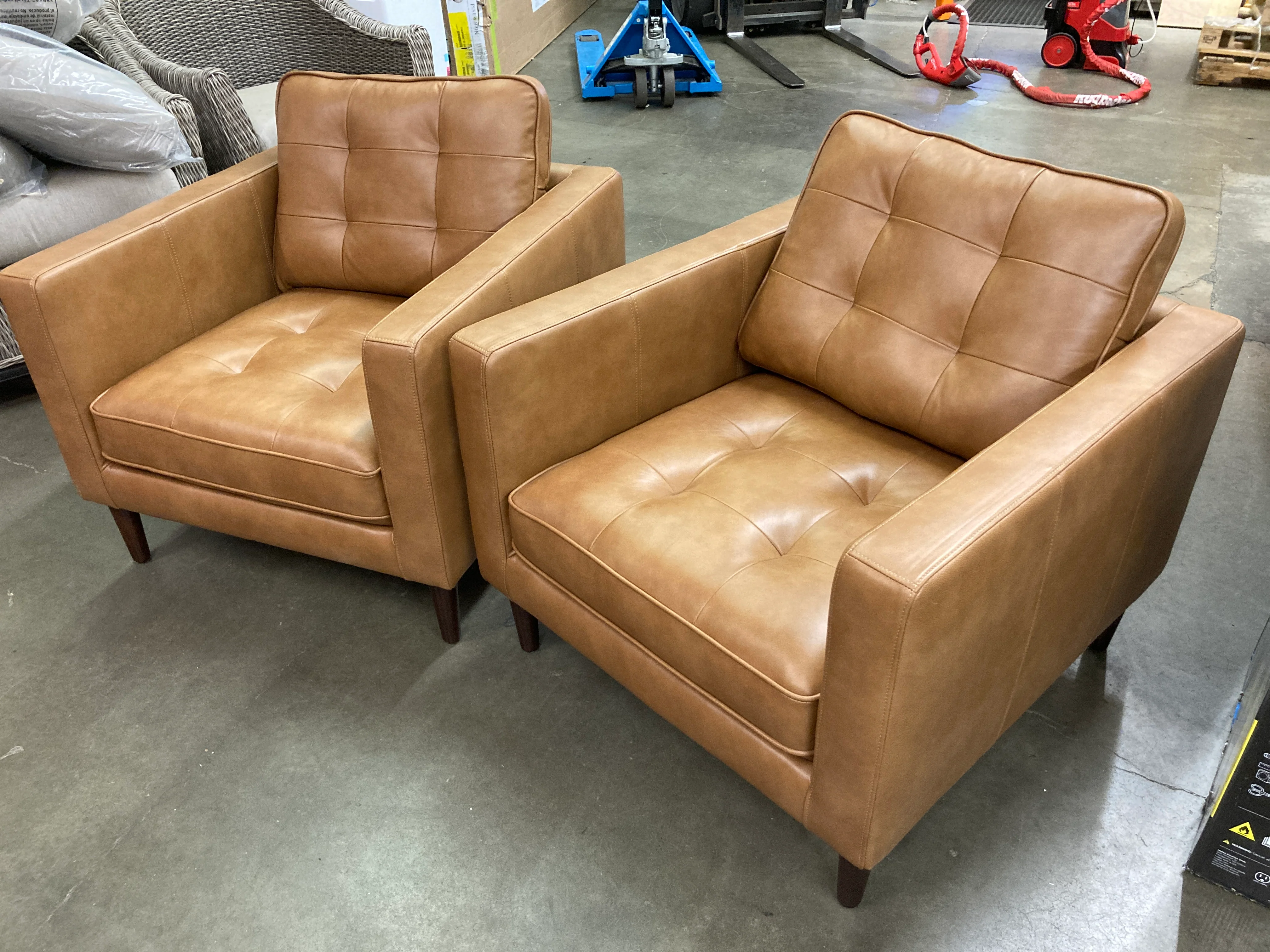 Costco - Harstine Leather Chair - Retail $499