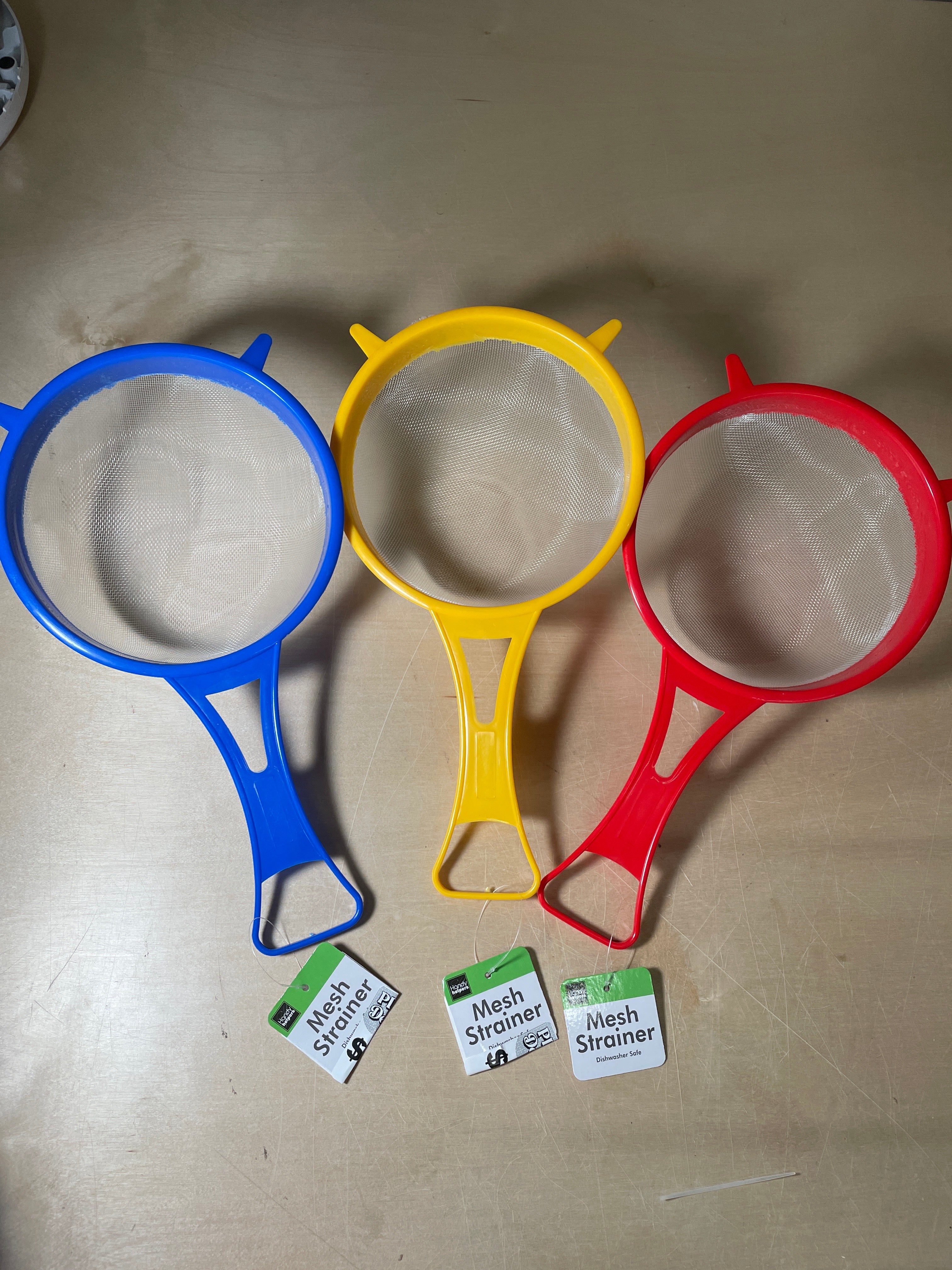 NEW - Kole Mesh Strainer Kitchen Essentials, Regular (Color May Vary) - Retail $9 - Image 2