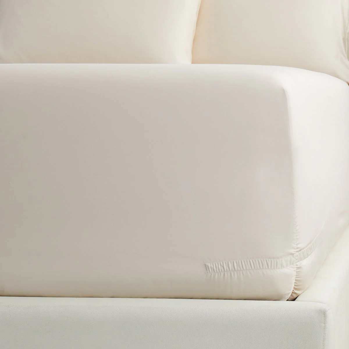 Kirkland Signature 680 Thread Count Sheet Set - Queen - Image 4