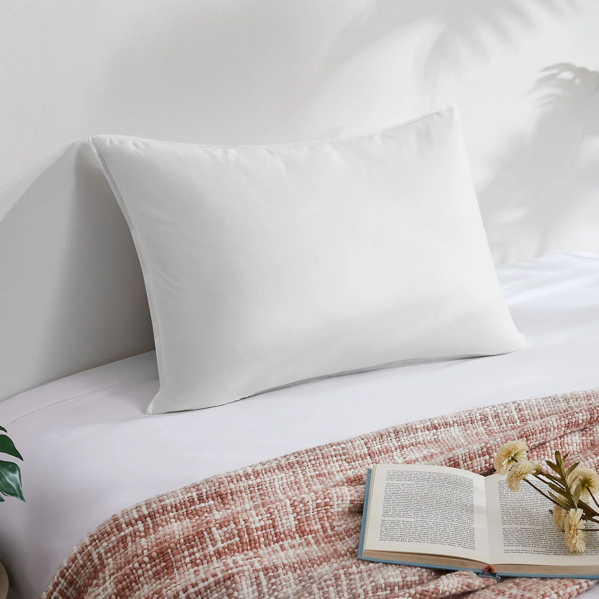 Stearns and Foster, KING Luxurious 800 Fill Power White Goose Down Pillow - Image 4