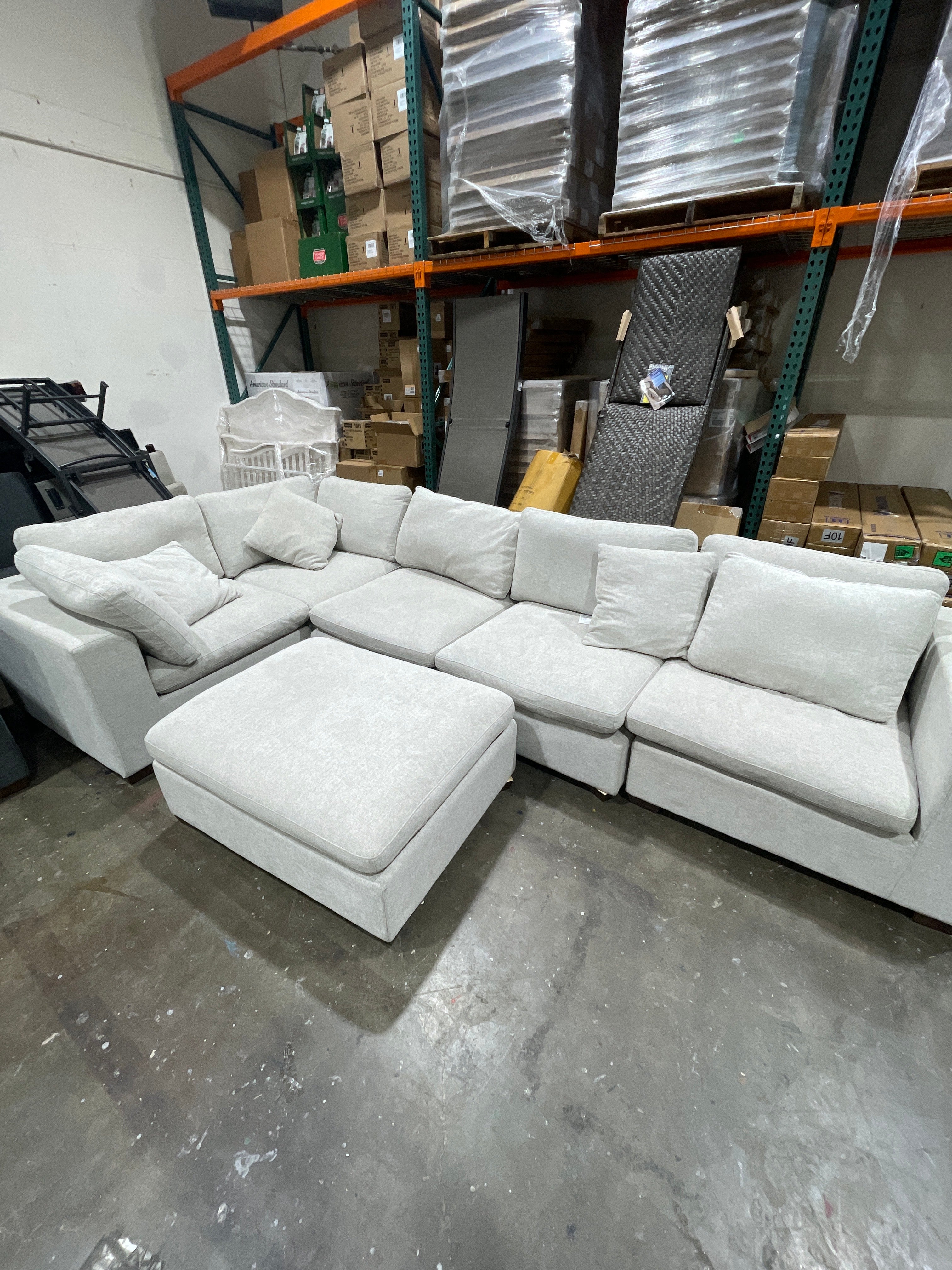 Thomasville Lowell 6-piece Modular Sectional - Image 5