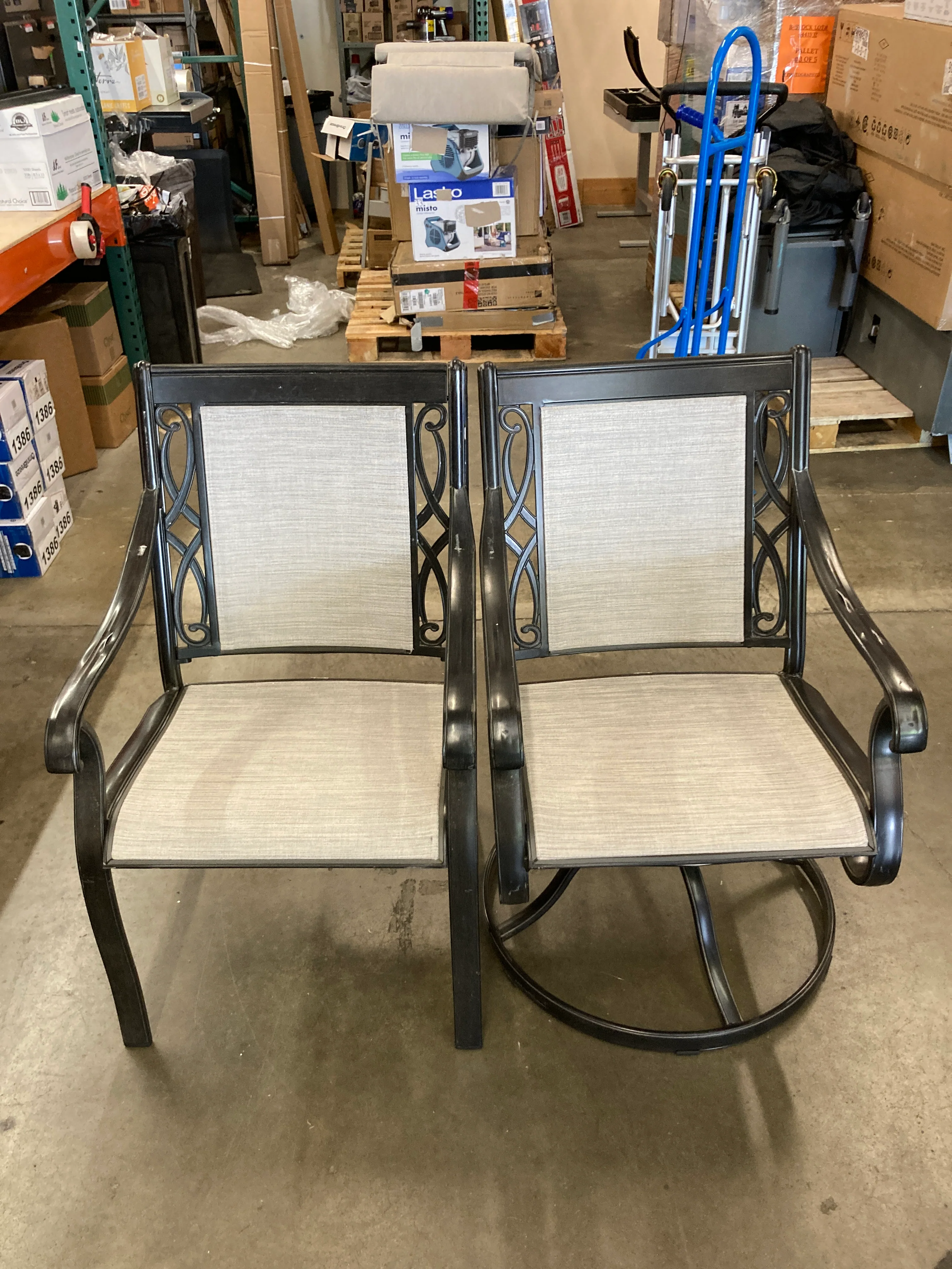 Agio Turner 7-Piece Outdoor Dining Set - Retail $1499 - Image 5