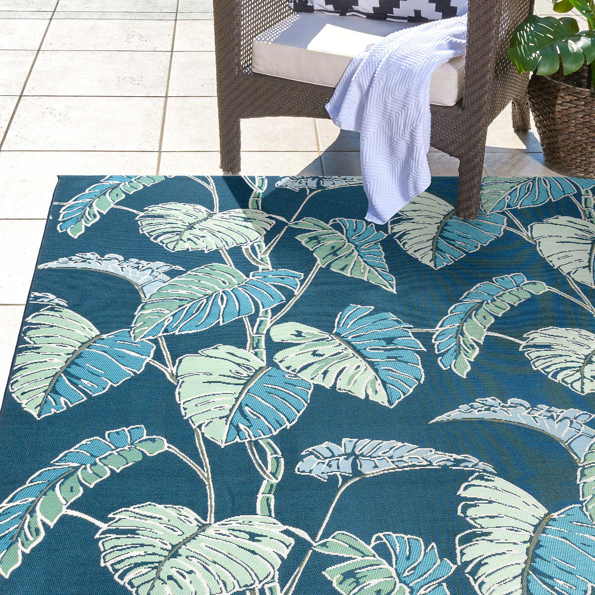 NEW - Reyn Spooner Indoor/Outdoor Area Rug, Kukui Blue, 8 ft. 8 in. x 13 ft. - Retail $299.99 - Image 2