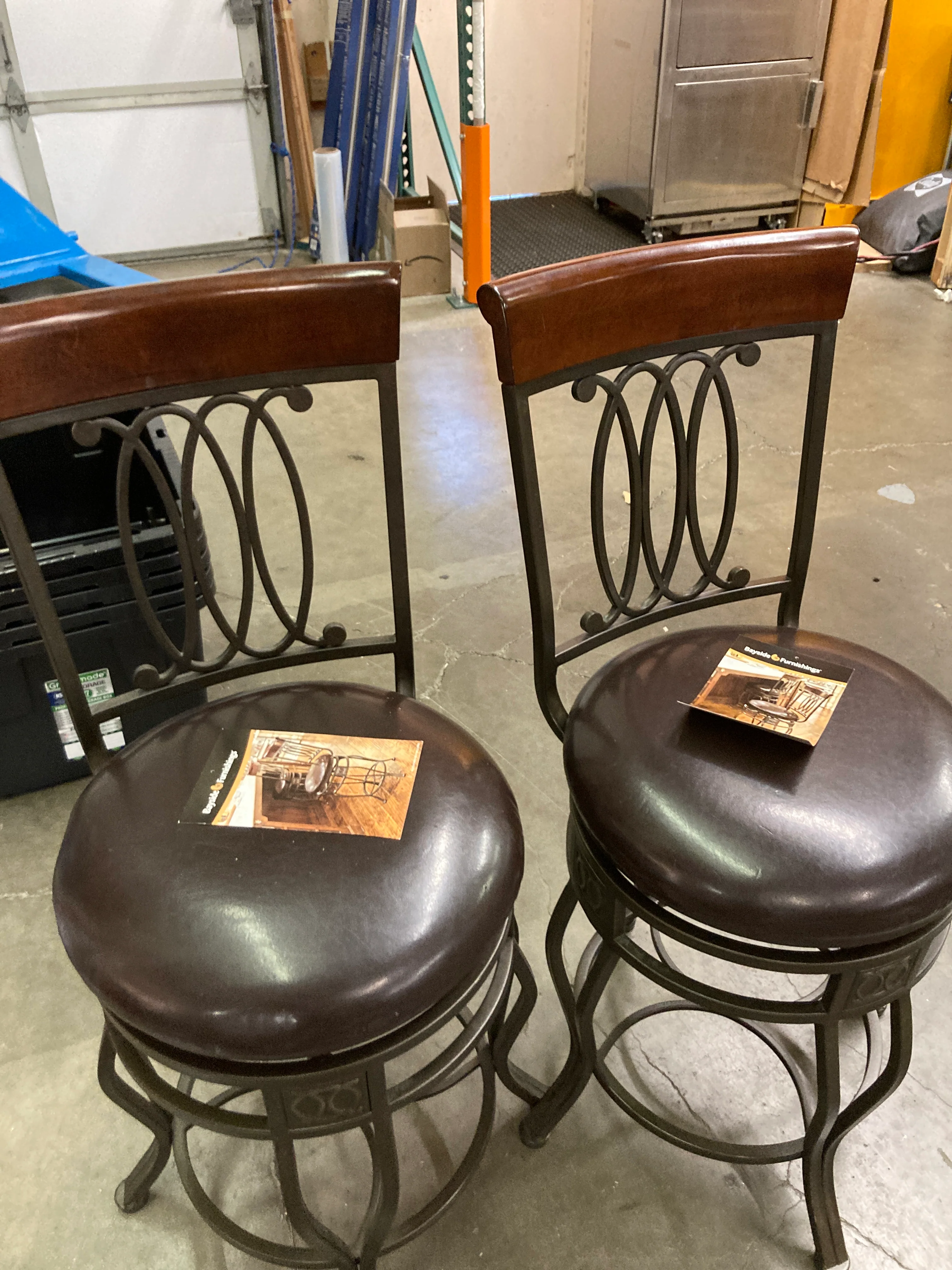 Costco - Vertona 24" Counter Stools - Retail $