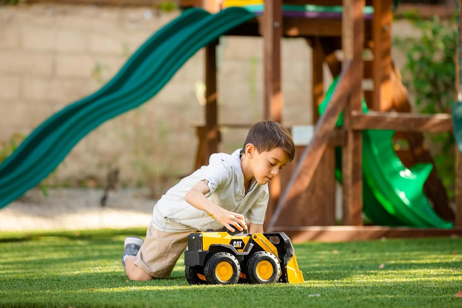 Cat Construction Toys, Real Steel Max Wheel Loader 16” – Real Steel Body, Working Arm & Bucket, Oversize All-Terrain Wheels, Heavy-Duty Construction Vehicle for Indoor/Outdoor Play, Kids Ages 3 + - Image 2