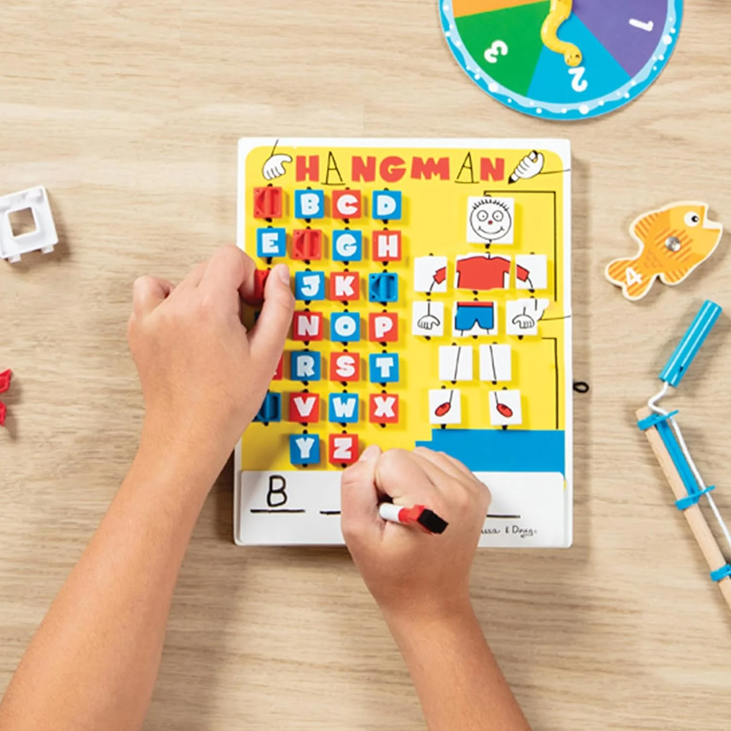 Melissa & Doug Flip to Win Travel Hangman Game - White Board, Dry-Erase Marker - Image 9