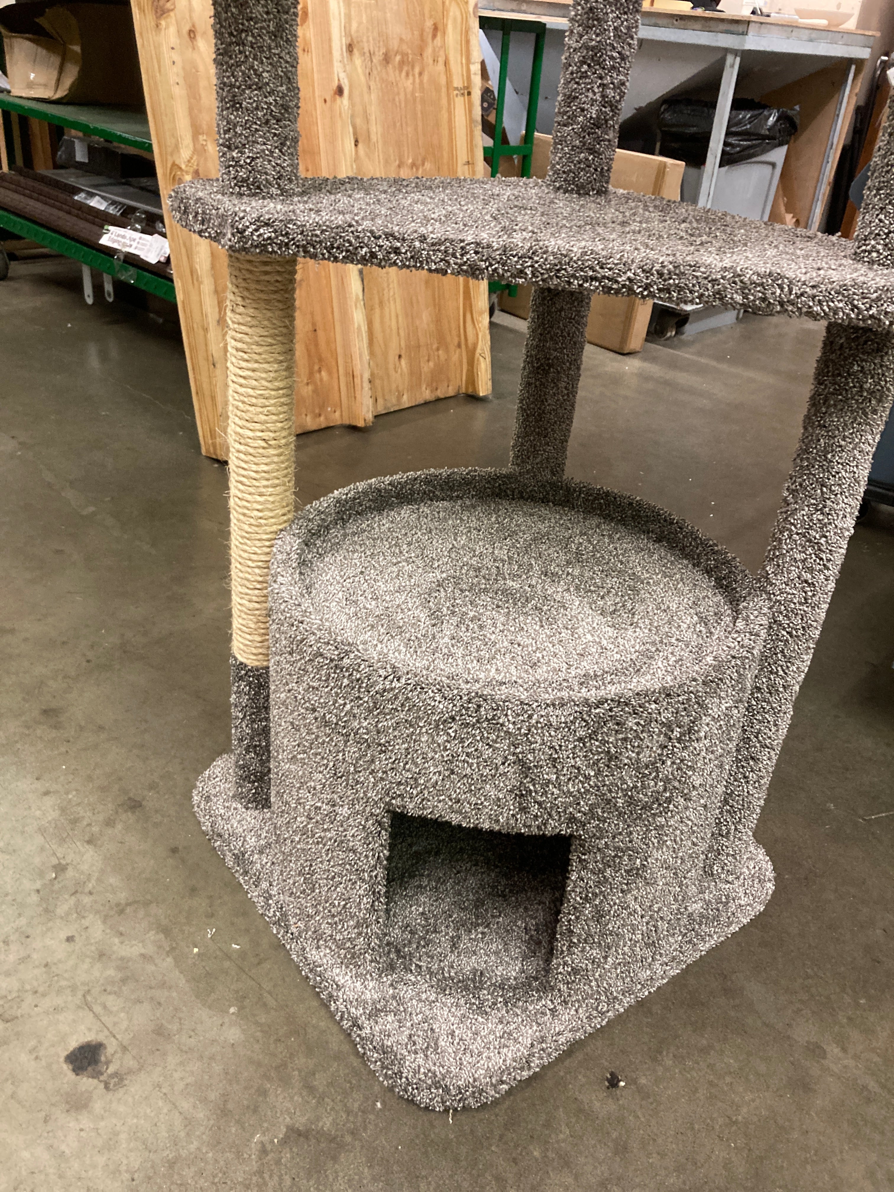 Prestige Cat Trees Maine Coon Cat House - Retail $199 - Image 2