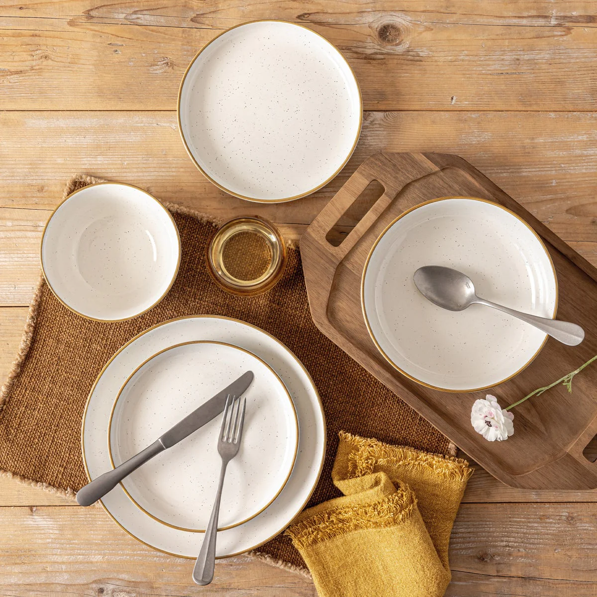 over&back Options 16-piece Dinnerware Set - White - Image 3