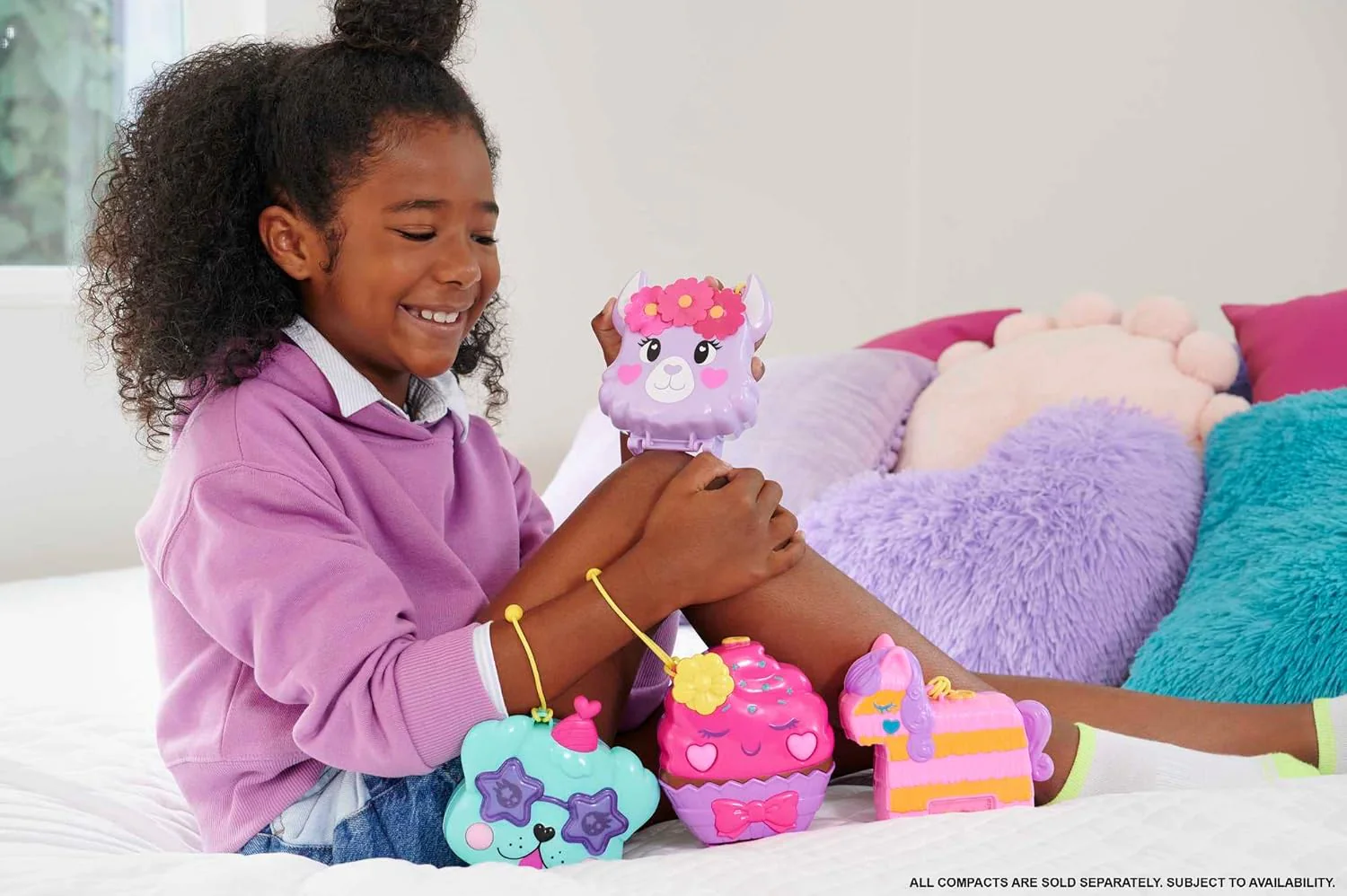 Polly Pocket Sparkle Cove Adventure Unicorn Floatie Compact Playset with 2 Micro Dolls & 12 Accessories, Including 2 with Color Change - Image 2