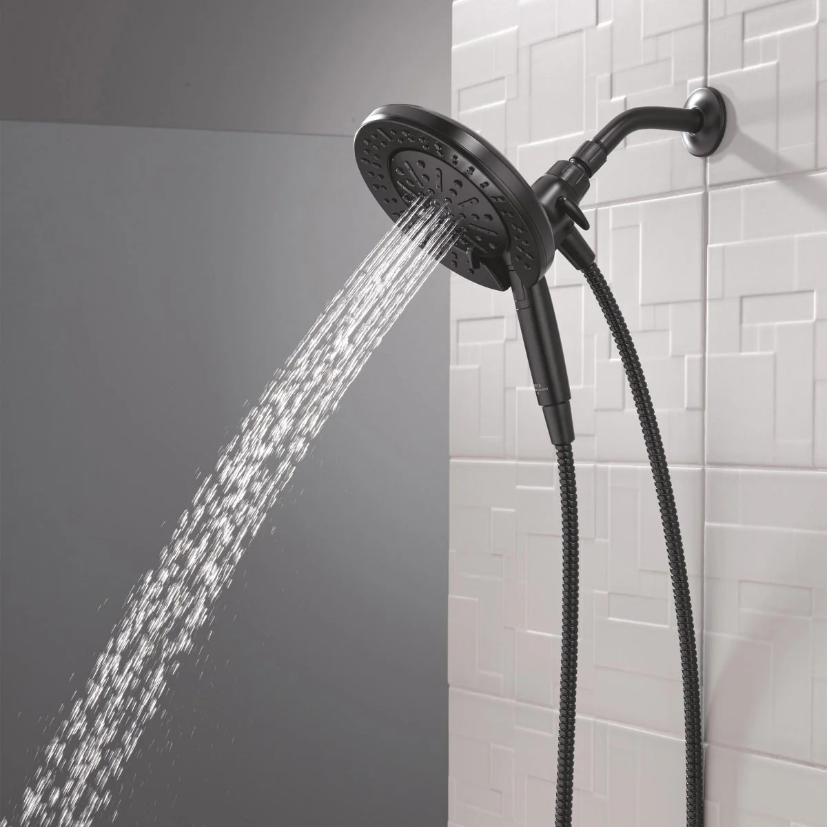 NEW - Delta 6-setting In2ition Hand Shower With ProClean In Matte Black - Image 4