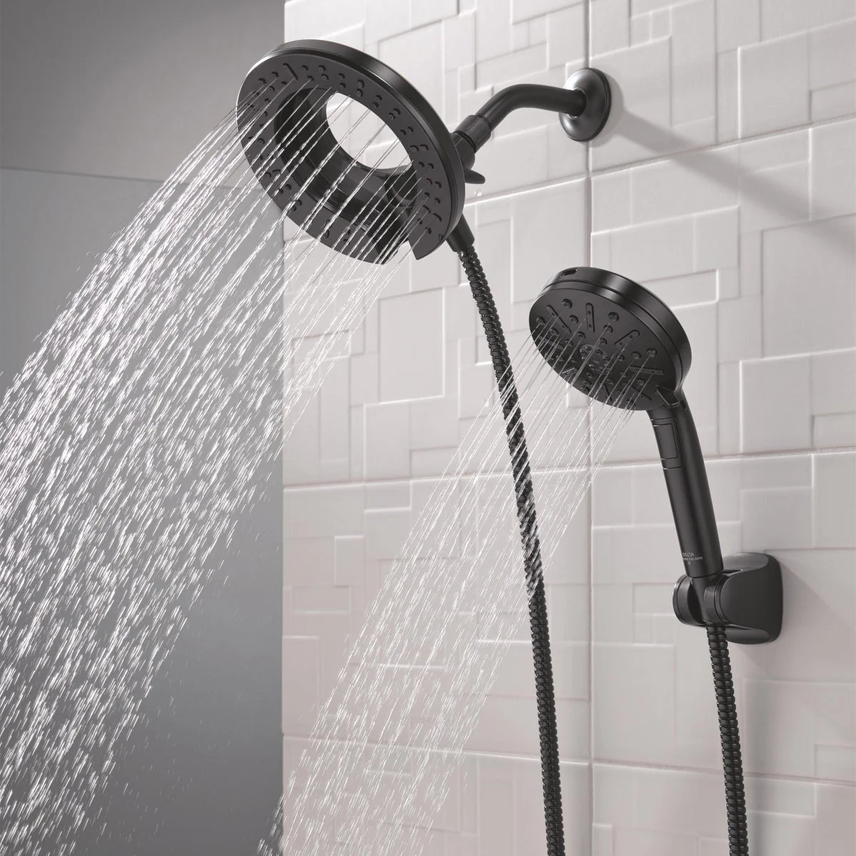 NEW - Delta 6-setting In2ition Hand Shower With ProClean In Matte Black - Image 7