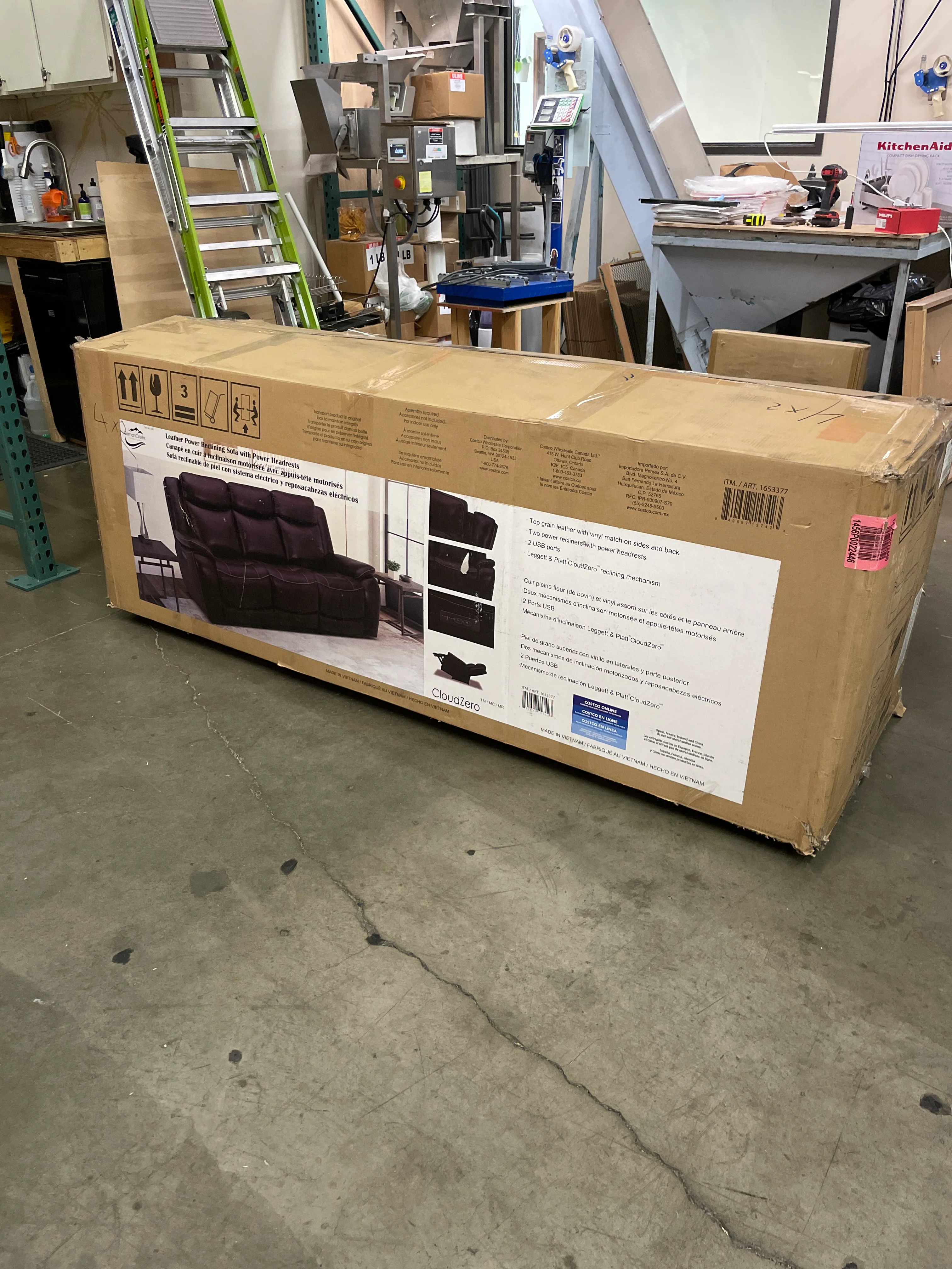 NEW - Costco - Harvey Leather Power Reclining Sofa with Power Headrests - Retail $1399 - Image 2