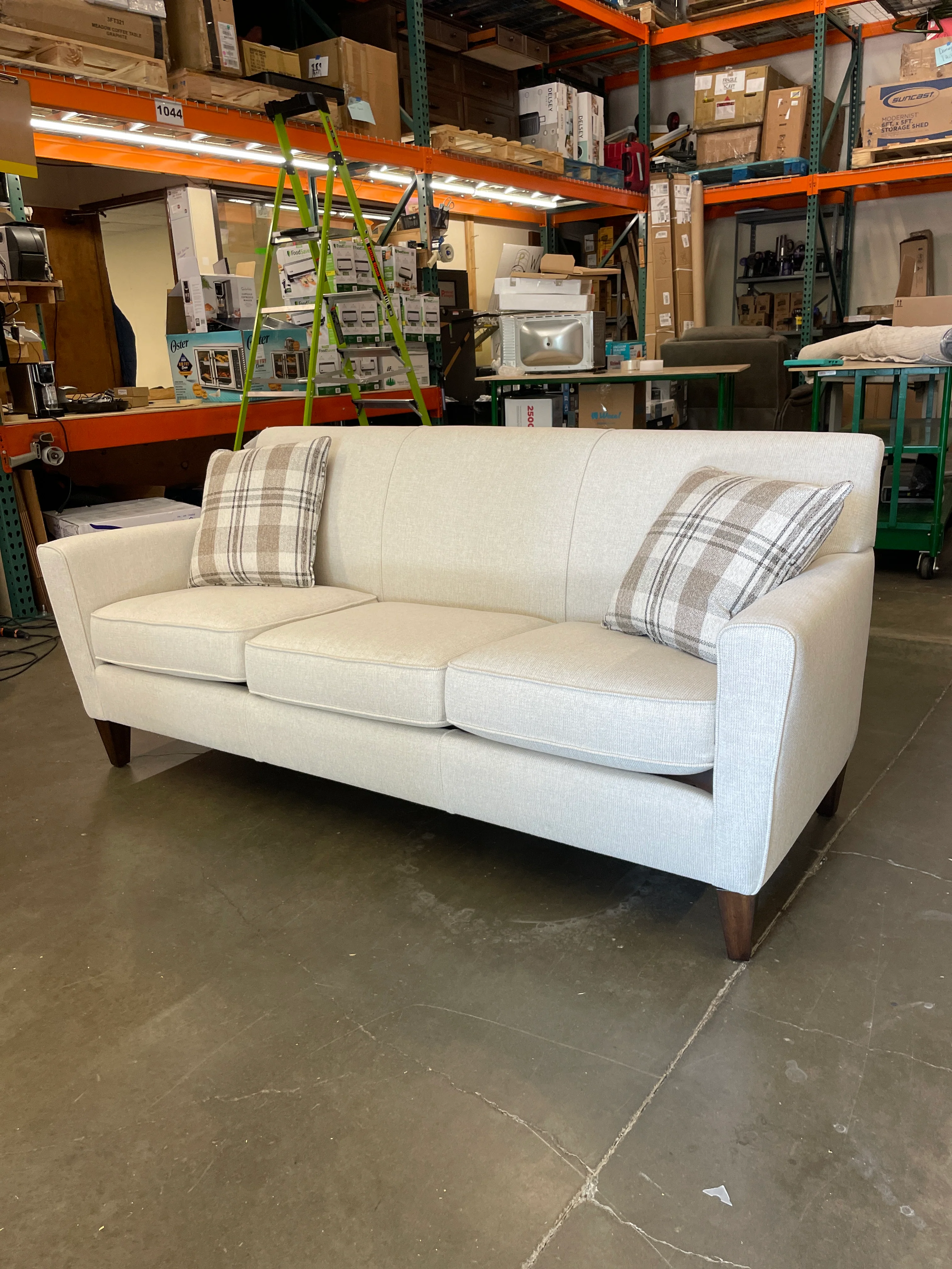 NEW - Costco - Flexsteel Abbey Fabric Sofa - Retail $1249 - Image 13