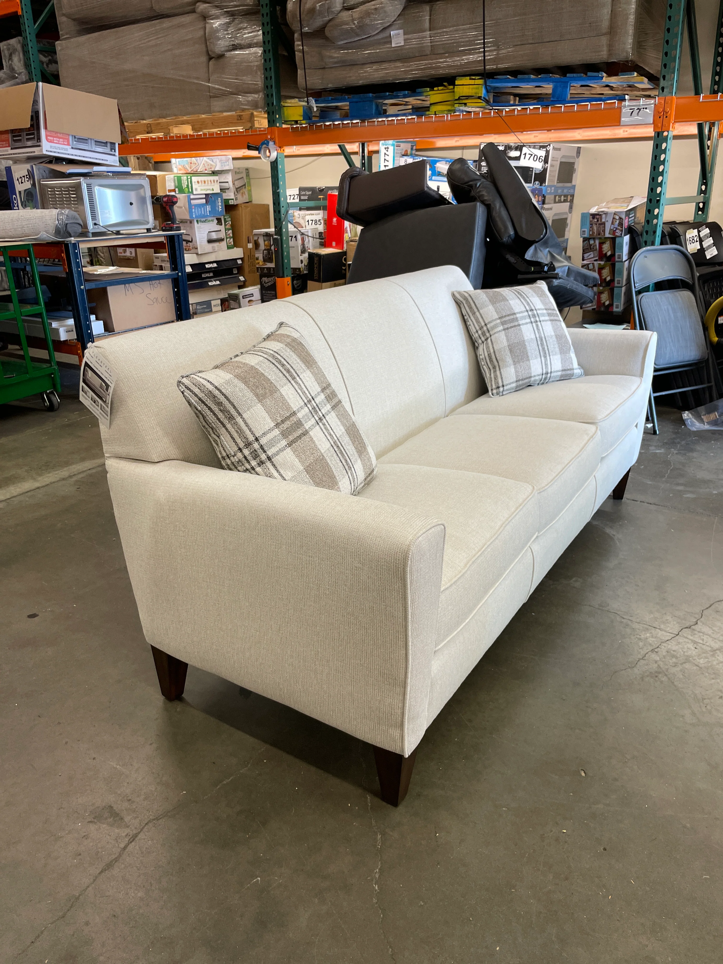 NEW - Costco - Flexsteel Abbey Fabric Sofa - Retail $1249 - Image 15