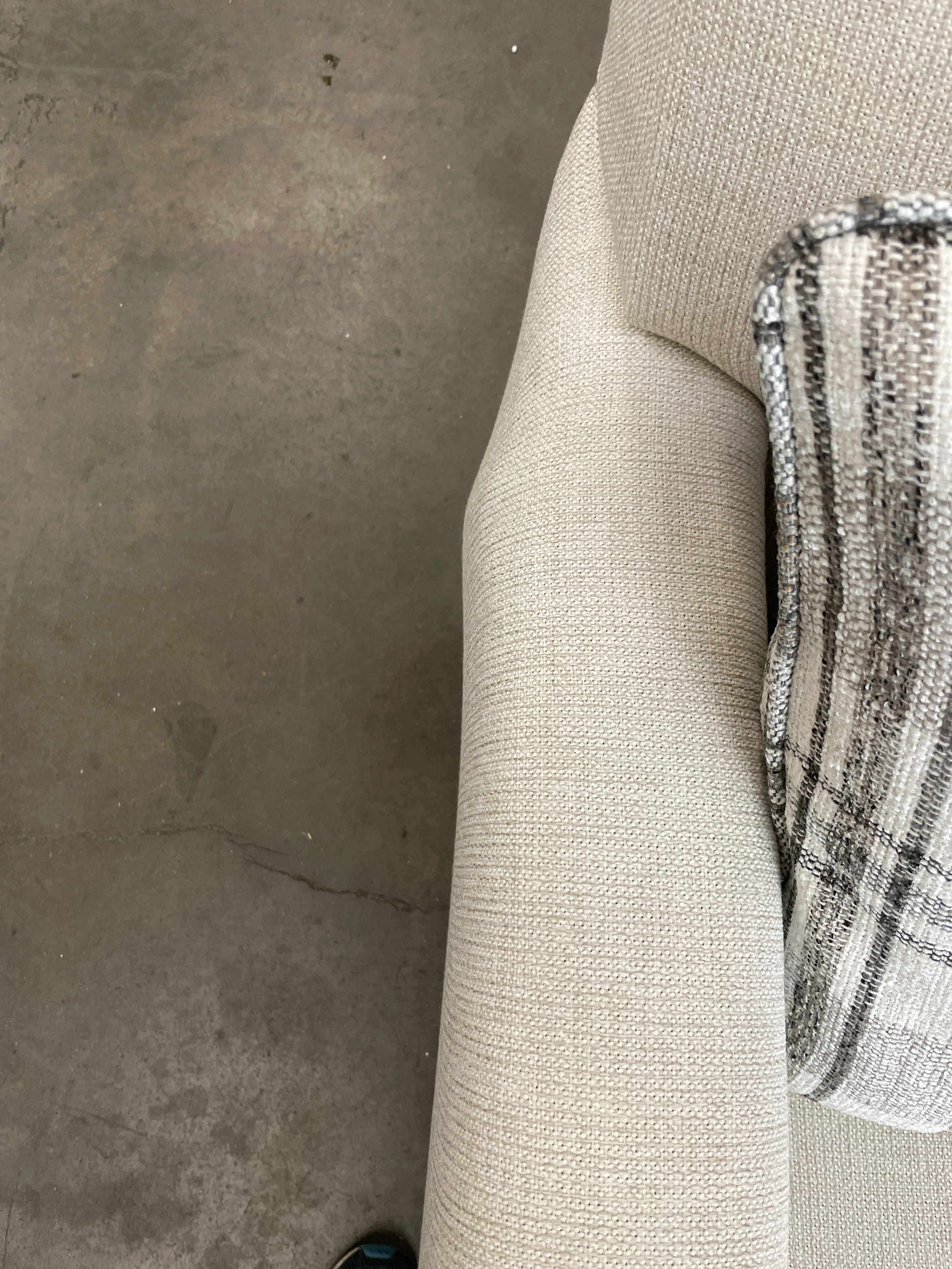 NEW - Costco - Flexsteel Abbey Fabric Sofa - Retail $1249 - Image 21