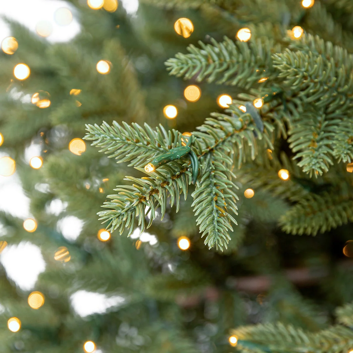 7.5' Pre-lit Radiant Micro LED with Twinkle Artificial Christmas Tree - Image 7