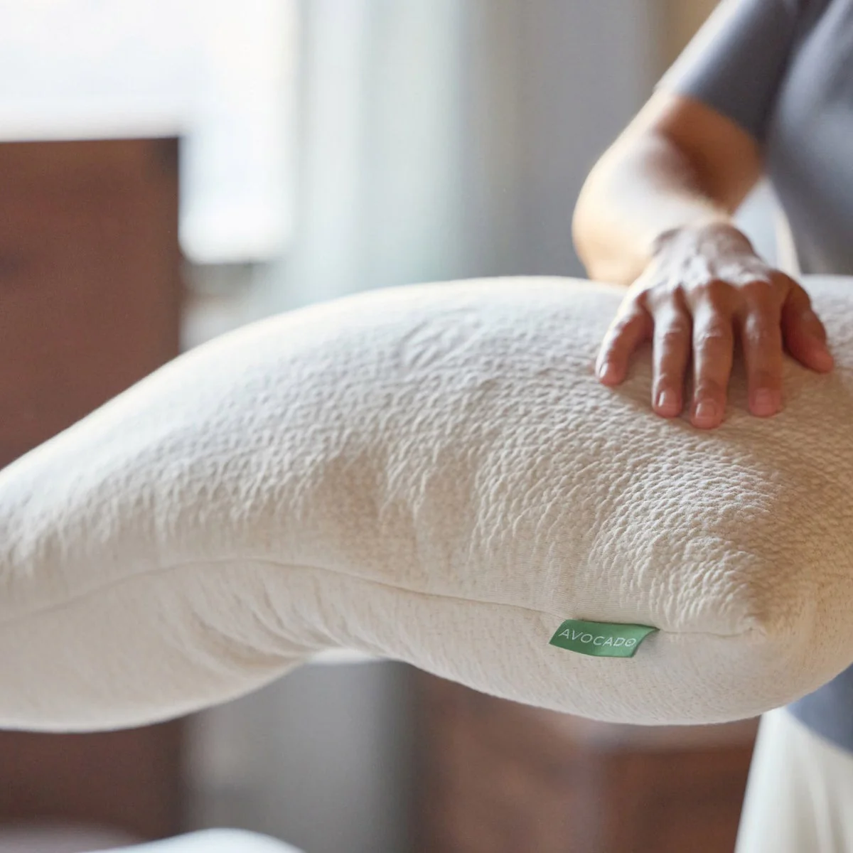 Avocado Organic Pillow with Natural Latex and Kapok Fill - Image 3