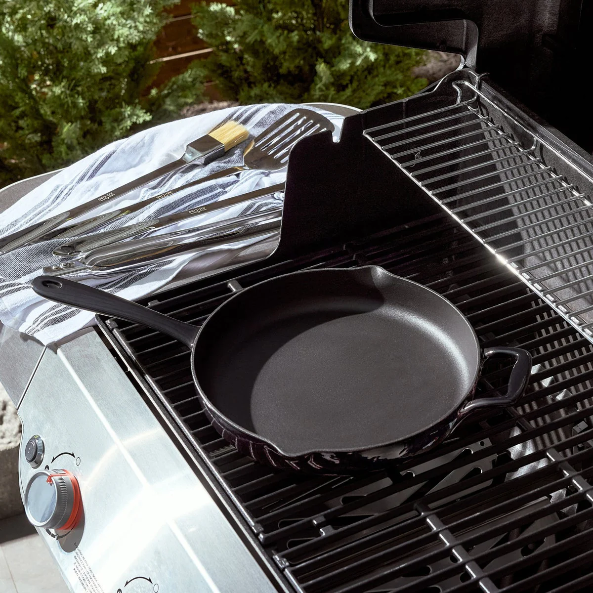 All-Clad Enameled Cast Iron 12 Inch Skillet - Image 3