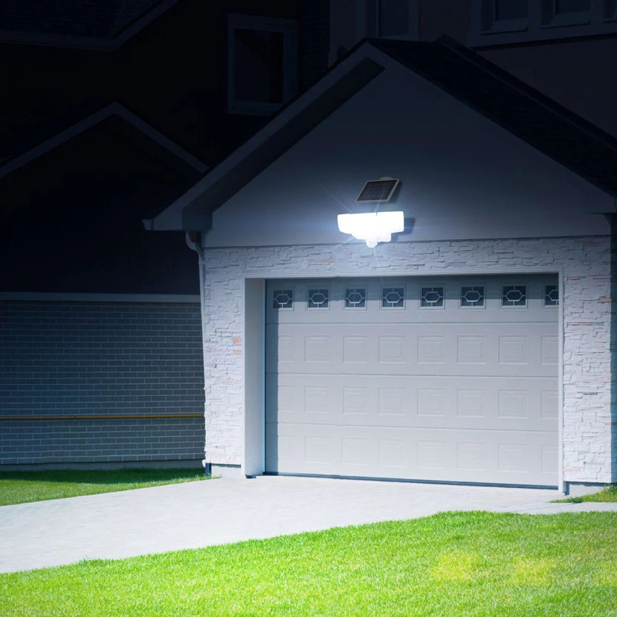 Lutec Motion Activated Solar Security LED Light - Image 4