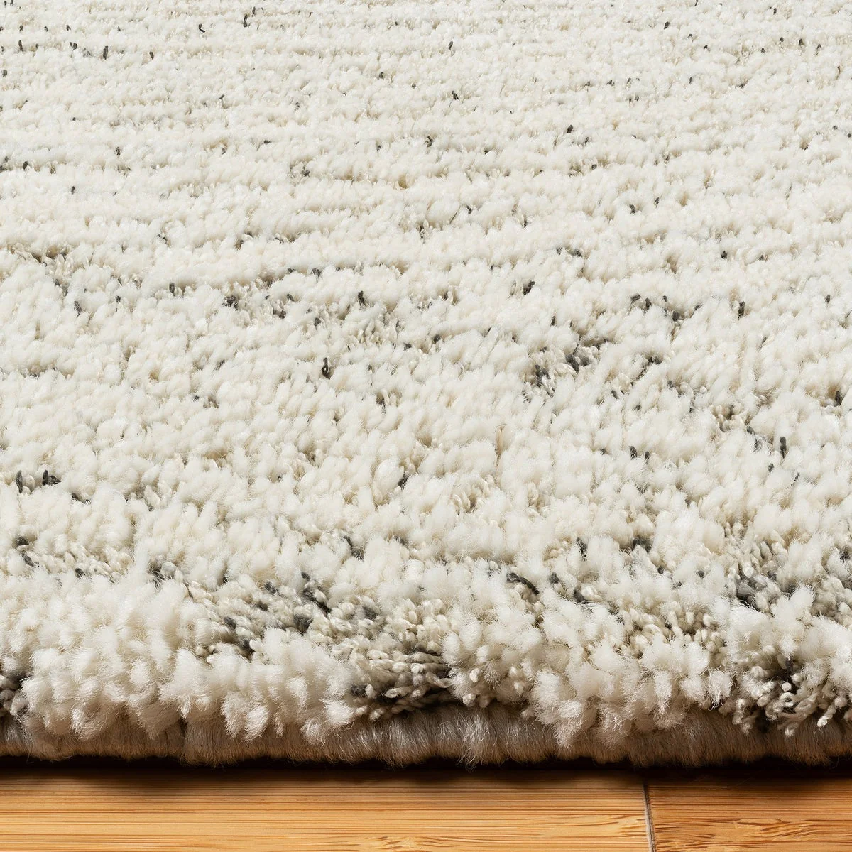 Foxwood Cozy Area Rug Collection, Conner Cream, Rug Size: 5 ft. 3 in. x 7 ft. - Image 3