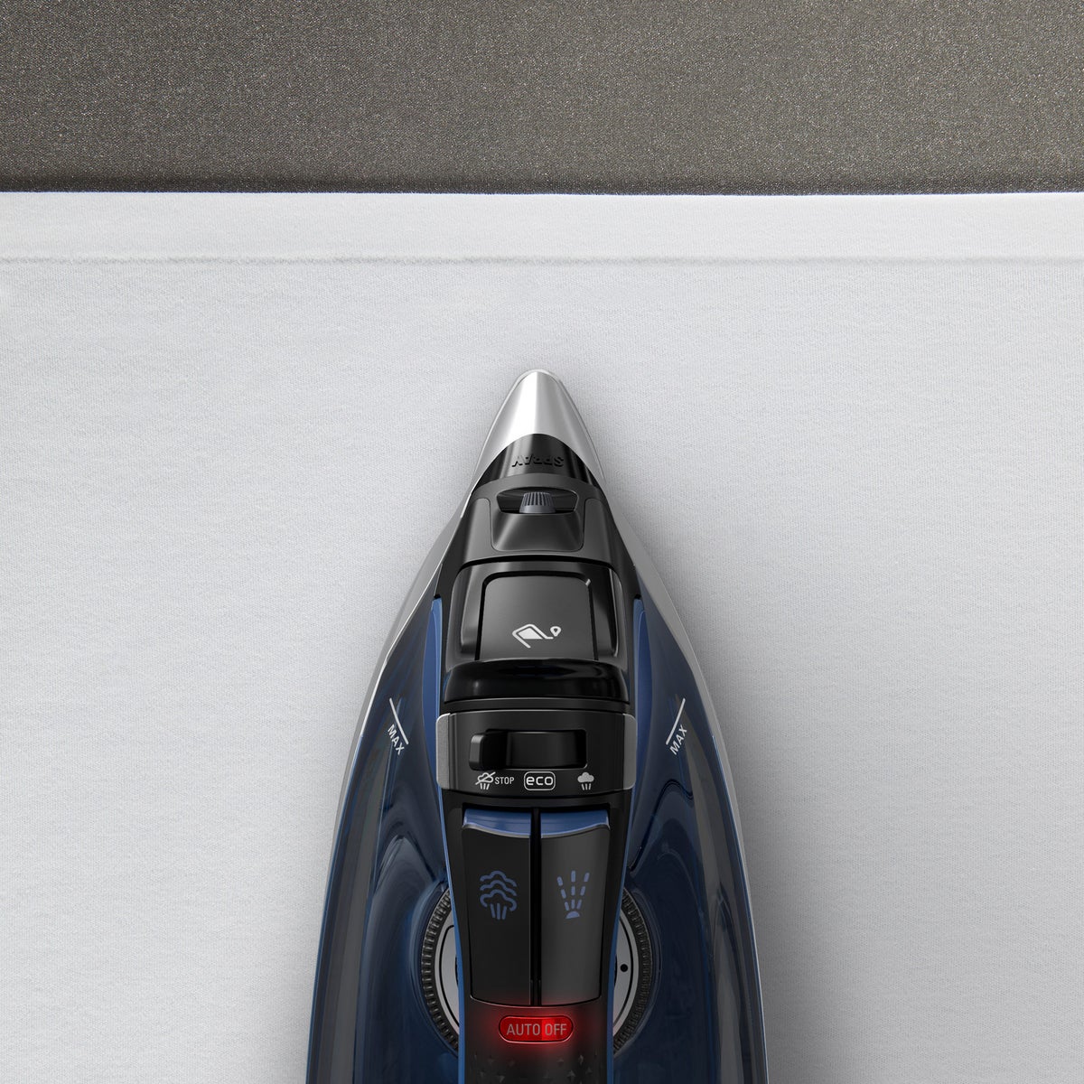 Rowenta Pro Steam Iron - Image 4