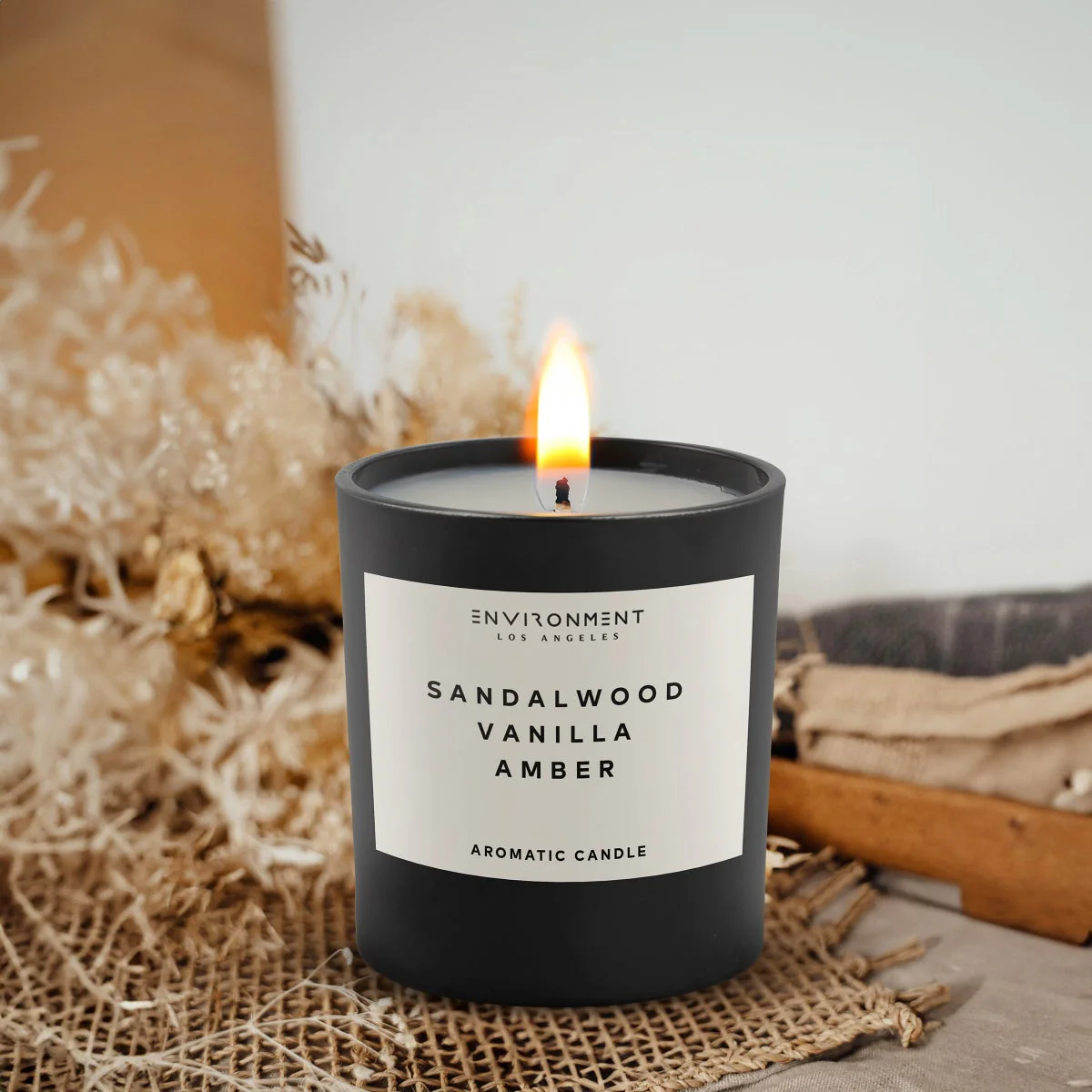 ENVIRONMENT 2-pack Resort Aromatics Candles, Sandalwood Vanilla Amber - Image 2