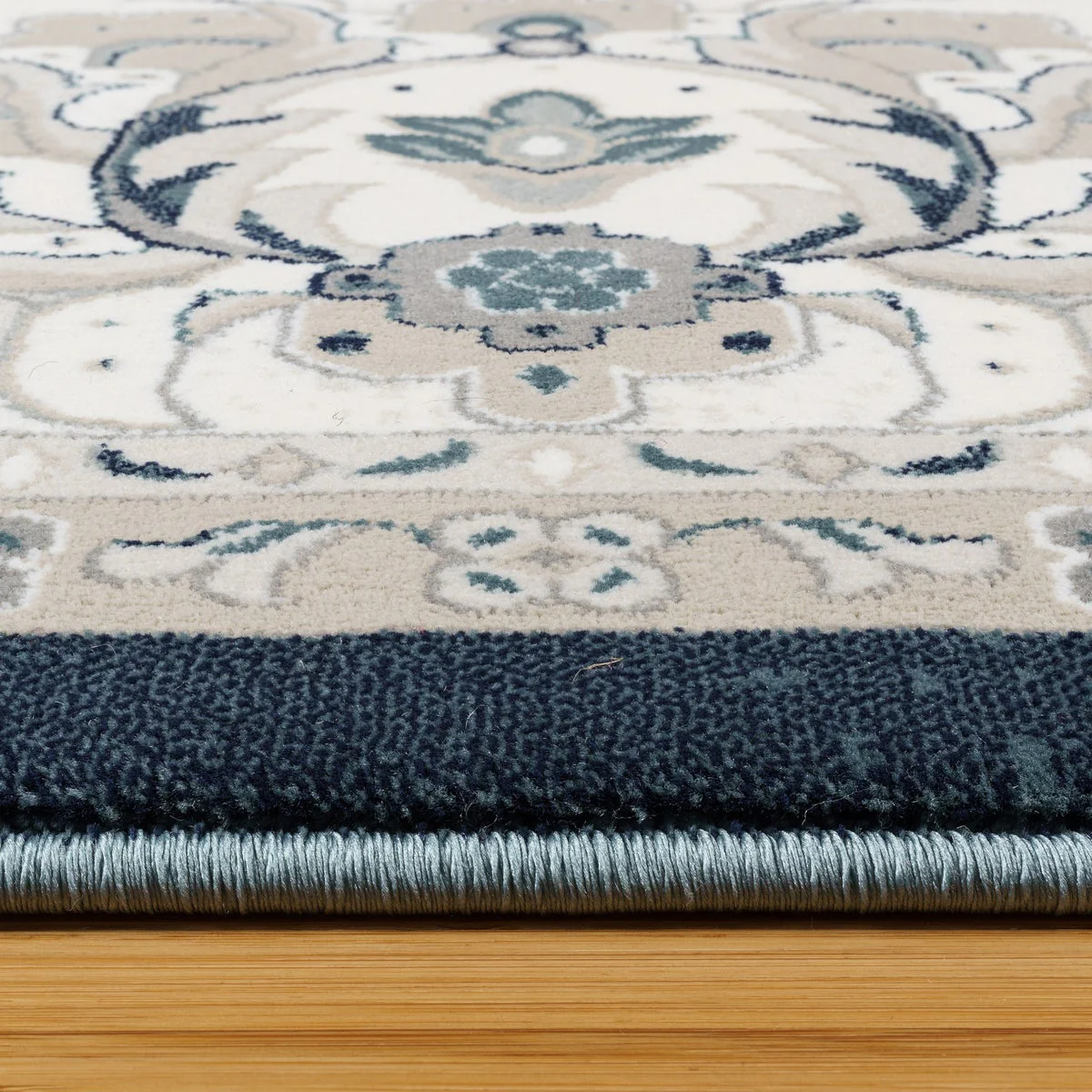 Thomasville Timeless Classic Rug Collection, Minerva, 5 ft. 3 in. x 7 ft. 5 in - Image 3