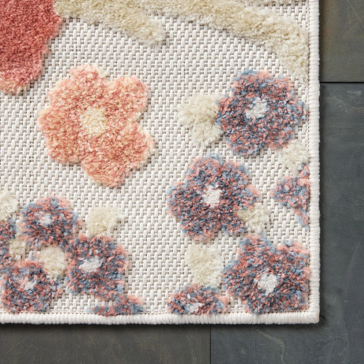 Draper James Indoor/Outdoor Area Rug, White Rose, 7'10" x 10'2" - Image 3