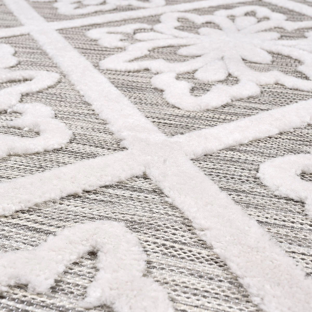 Laguna Indoor/Outdoor Area Rug, Bennet Gray Ivory, 7'10” x 10' - Image 3