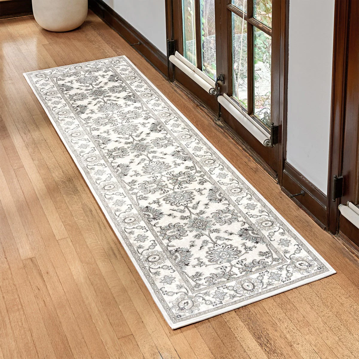 Thomasville Timeless Classic Rug Collection, Minerva, 5 ft. 3 in. x 7 ft. 5 in - Image 2
