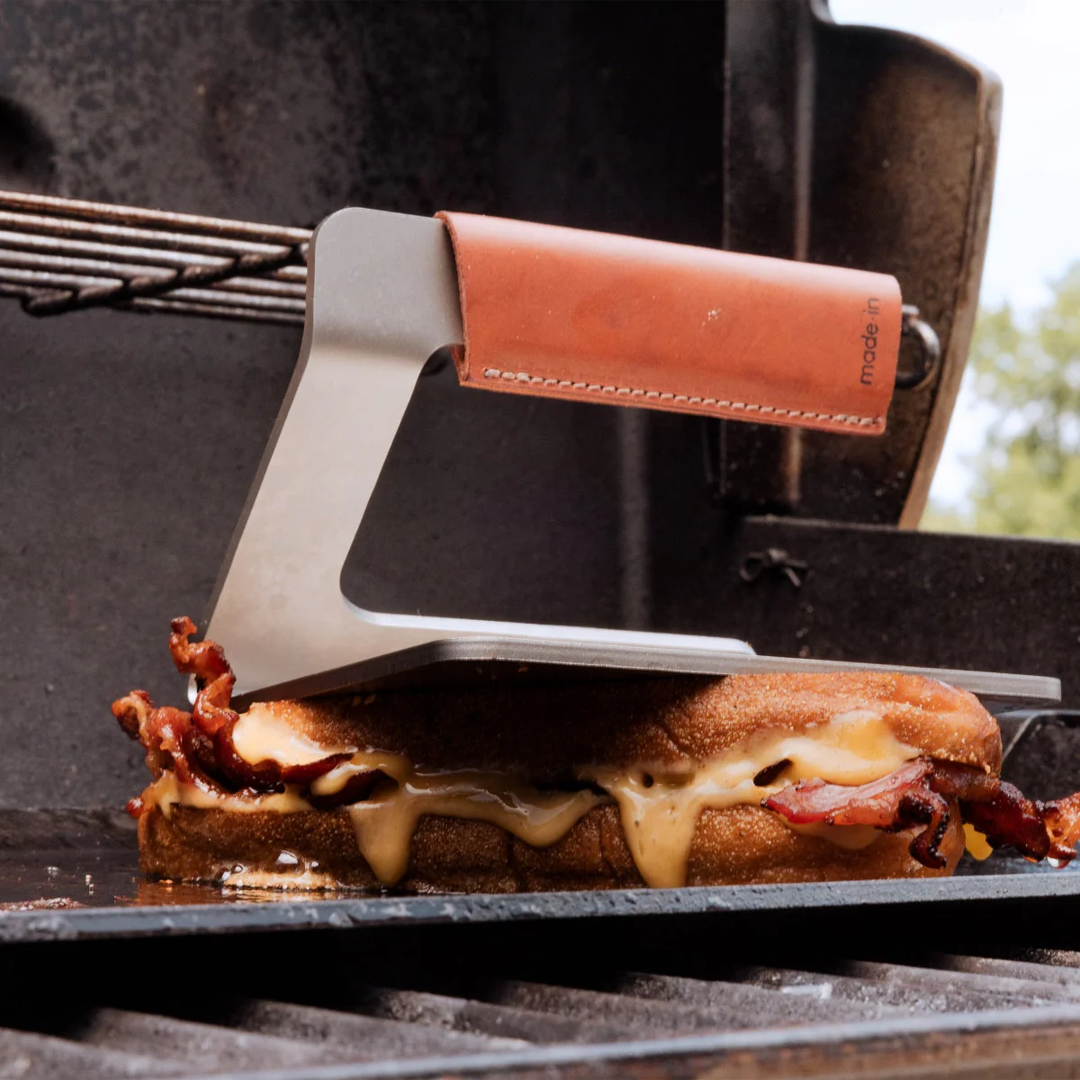 Made In Carbon Steel 24" Griddle & Stainless Steel Press Bundle - Image 4