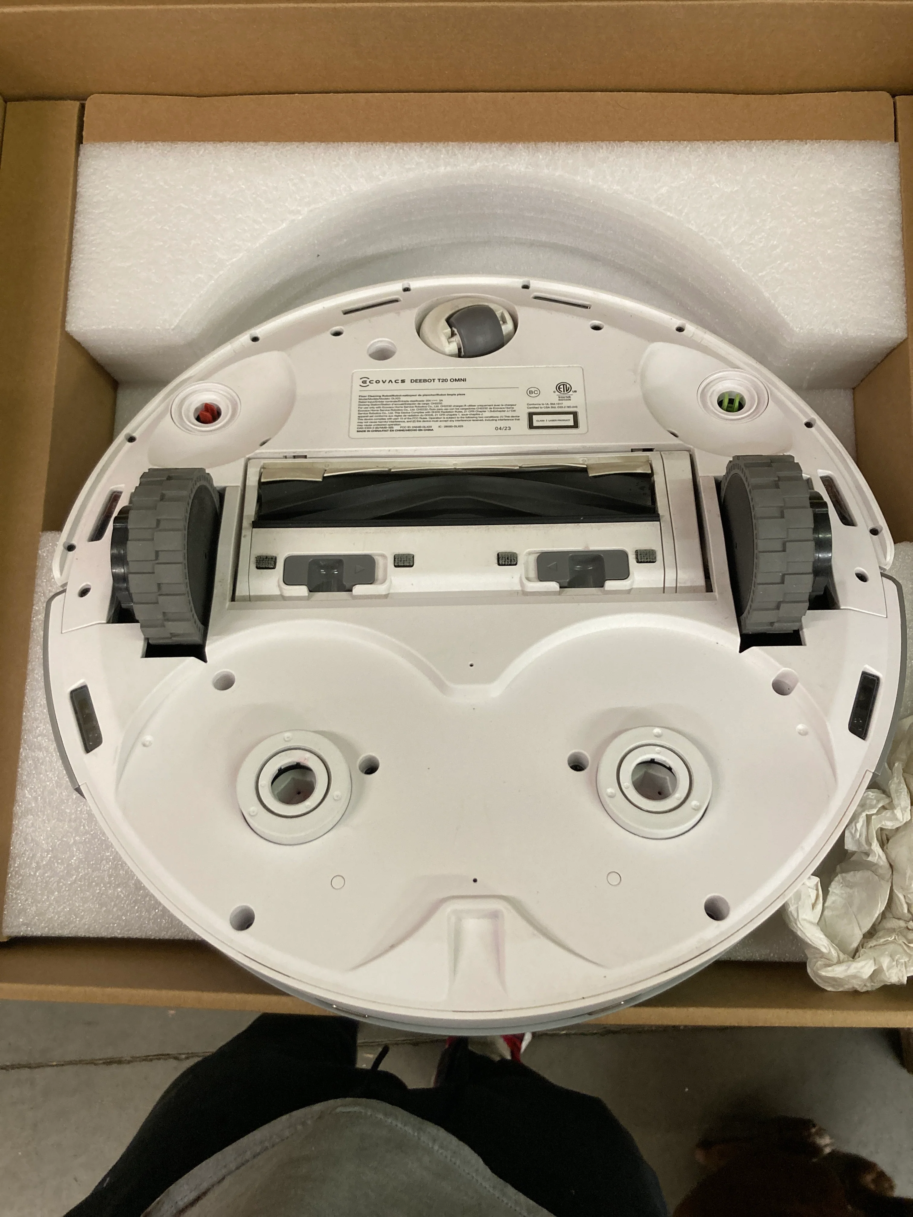 ECOVACS DEEBOT T20 Omni Robot Vacuum and Mop, Hot Water Mop Washing, Self-Emptying, Hot Air Drying, 6000Pa Suction,Auto Mop Lift, Obstacle Avoidance - Retail $1099 - Image 10