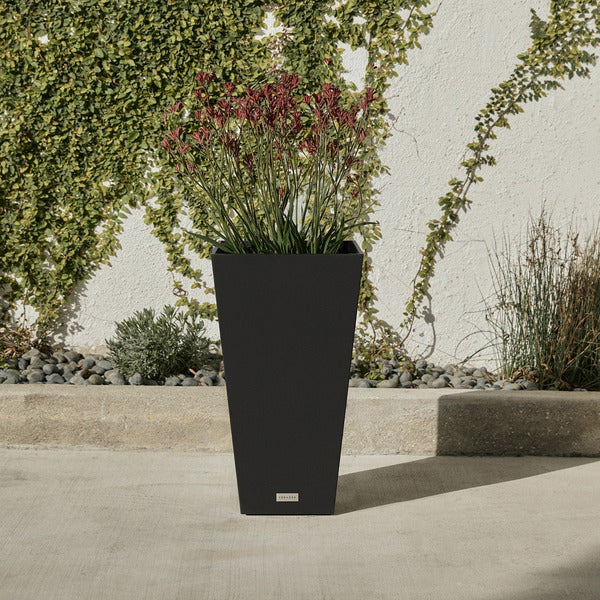 Veradek 24" Midland Planter - Image 3