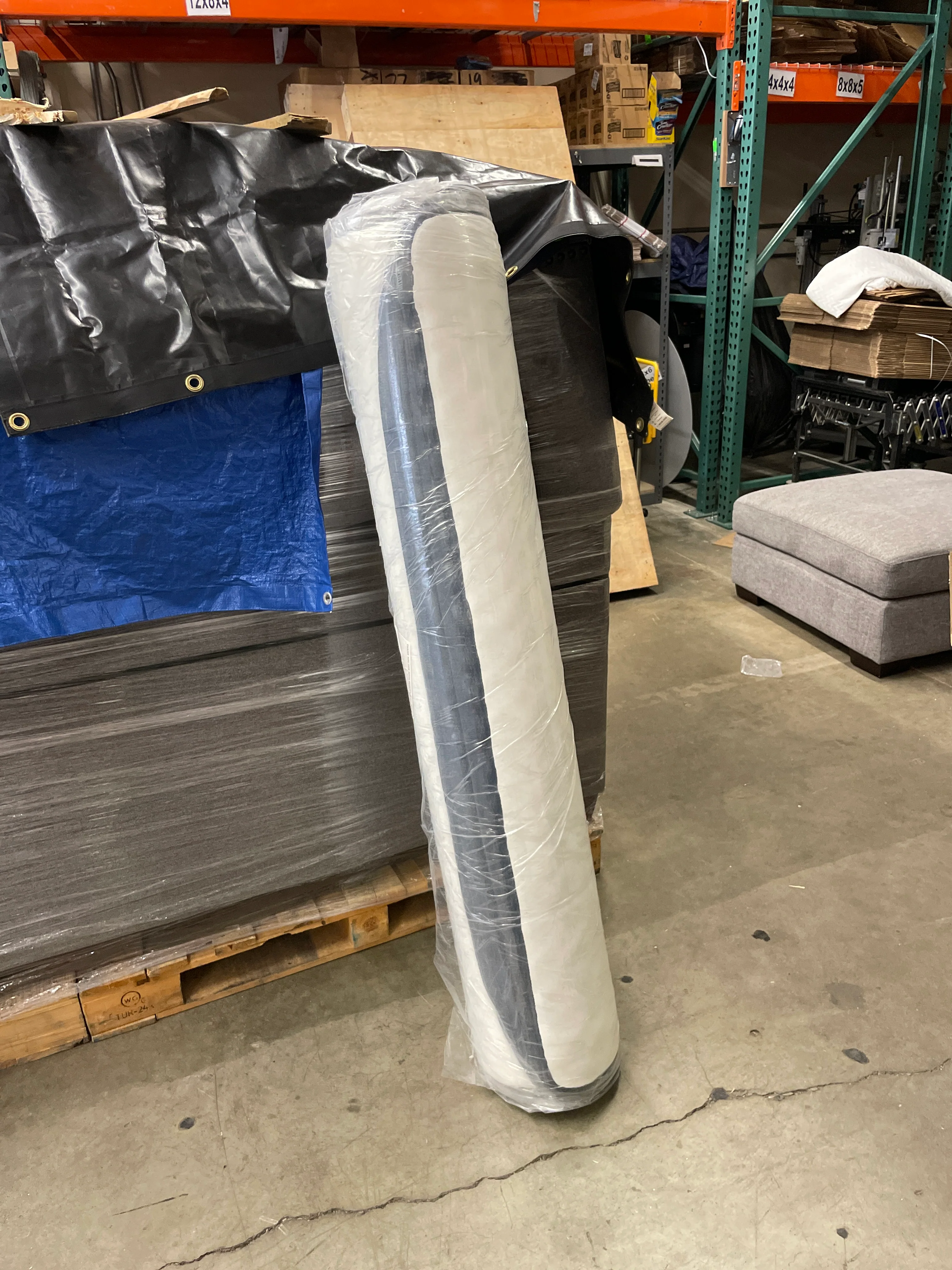 Crayan Queen Mattress, 12 Inch Memory Foam Mattress Queen Size, Innerspring Hybrid Mattress in a Box with Motion Isolation & Strong Edge Support & Pressure Relief, CertiPUR-US - Retail $228 - Image 6