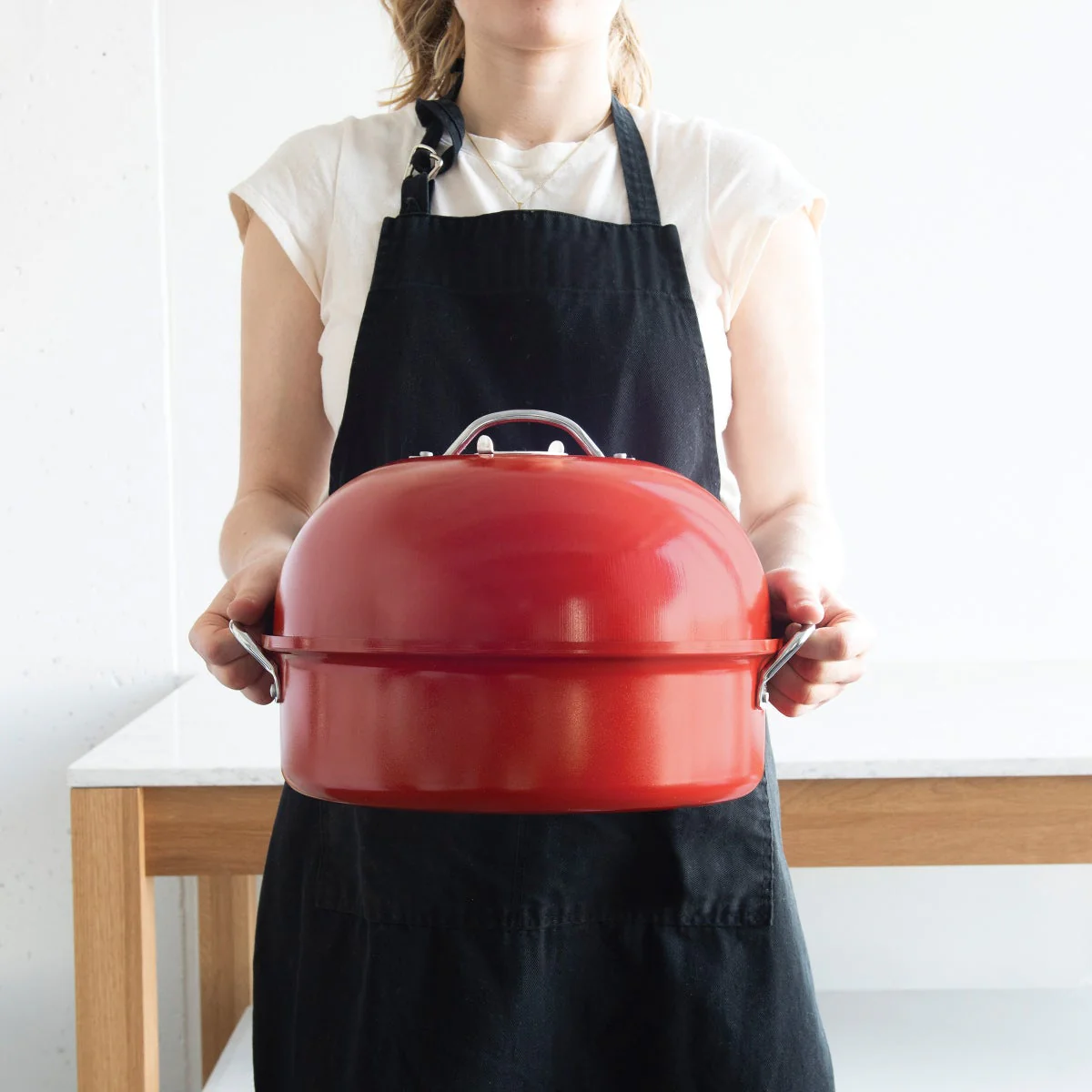 Nordic Ware Deluxe Kettle Smoker with 5 Woodchip Varieties - Image 7