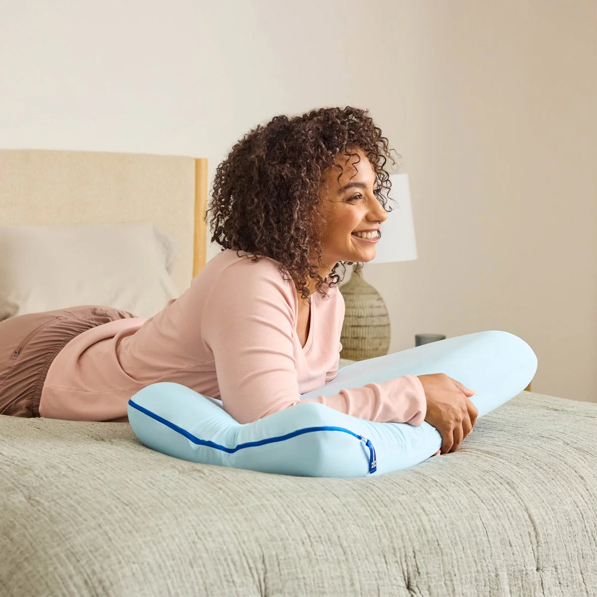 Sealy Posturepedic Dual Support Memory Foam Pillow - Image 7