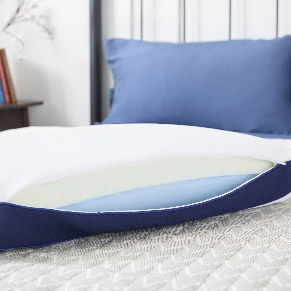 Theraluxe by Therapedic Dual Comfort Gel Memory Foam Pillow - Image 5