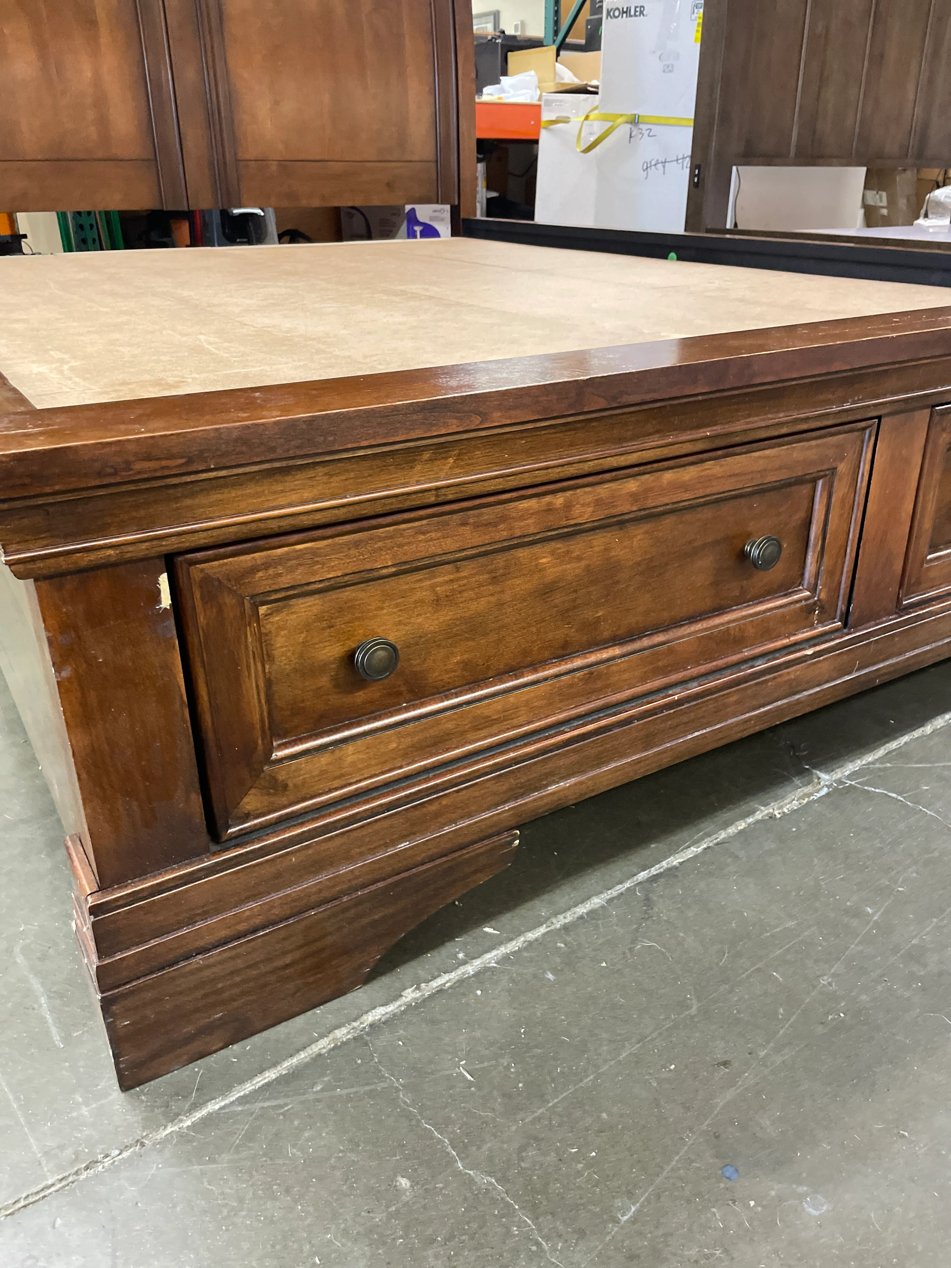 Costco - Universal Furniture Broadmoore Charlotte Queen Bed - Retail $599 - Image 5