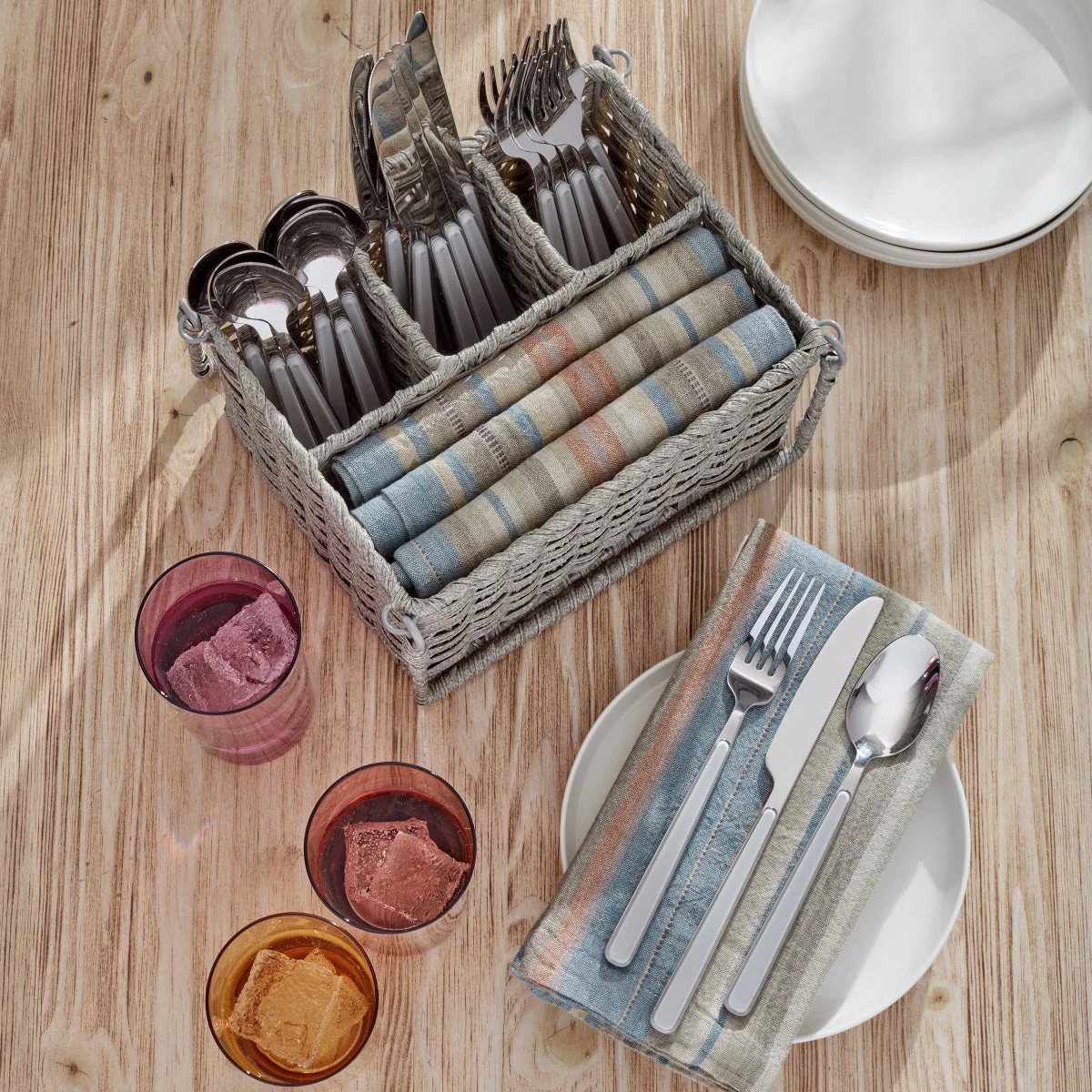 Oneida 24-piece Flatware Set with Caddy - Image 3