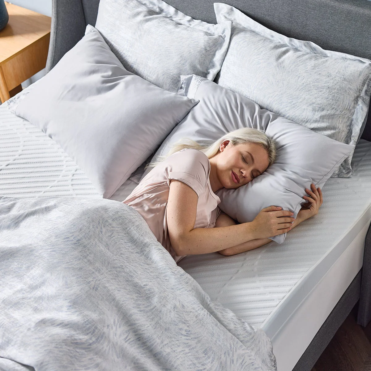 Novaform KING ComfortLuxe Plus Gel Memory Foam Mattress Topper - Image 5
