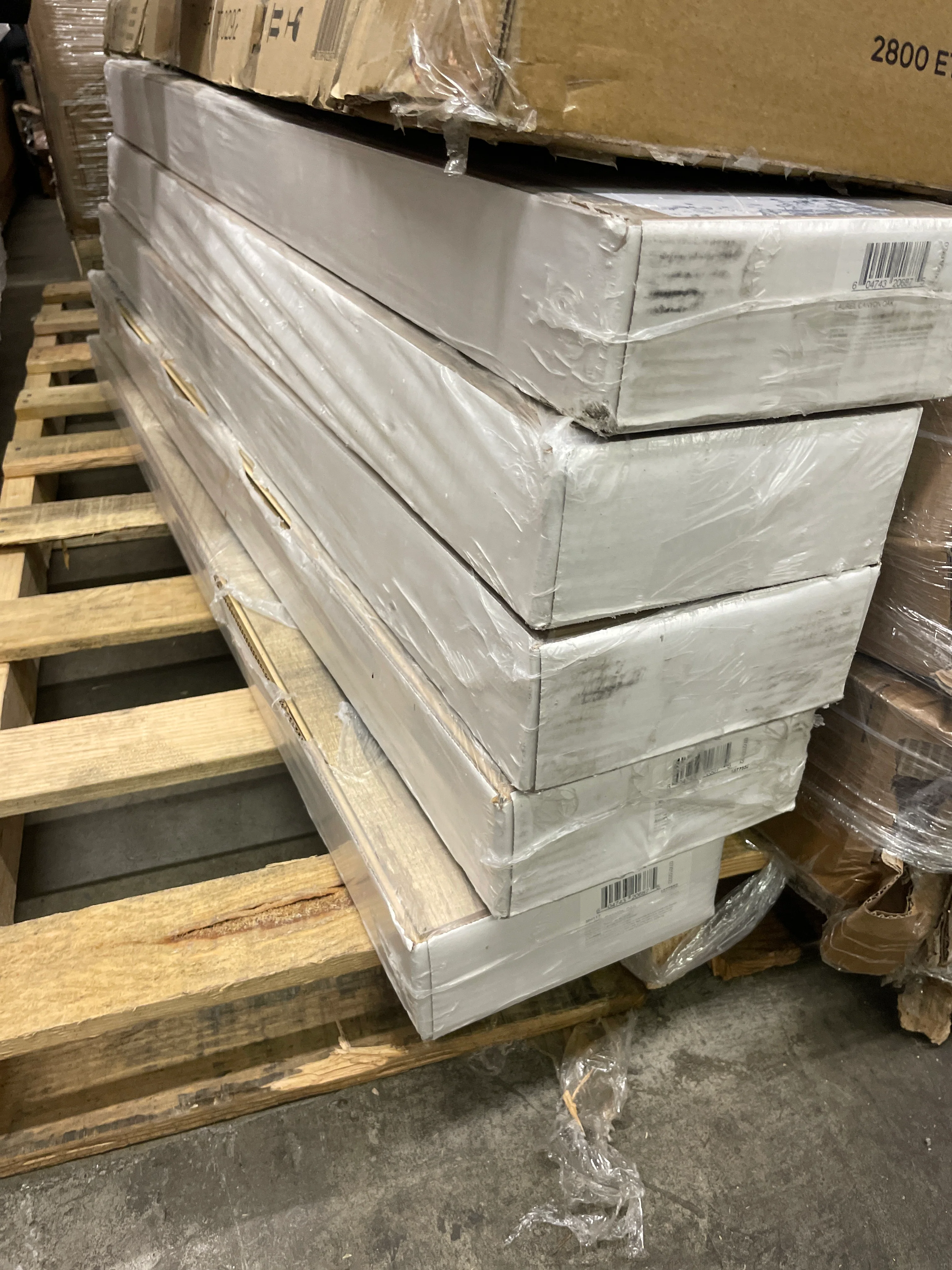Costco - 6 Boxes - Mohawk Home Laurel Canyon Oak Waterproof Laminate 12mm Thick Plank With 2mm Attached Pad - Retail $276 - Image 2