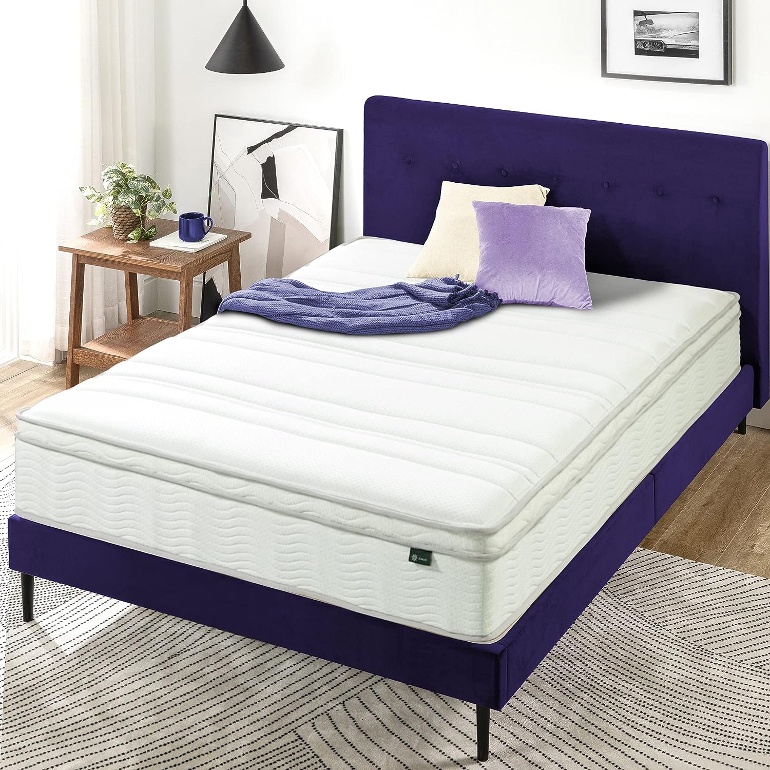 NEW - Zinus 12 Inch Foam and Spring Mattress / CertiPUR-US Certified Foams / Mattress-in-a-Box, Queen - Image 2