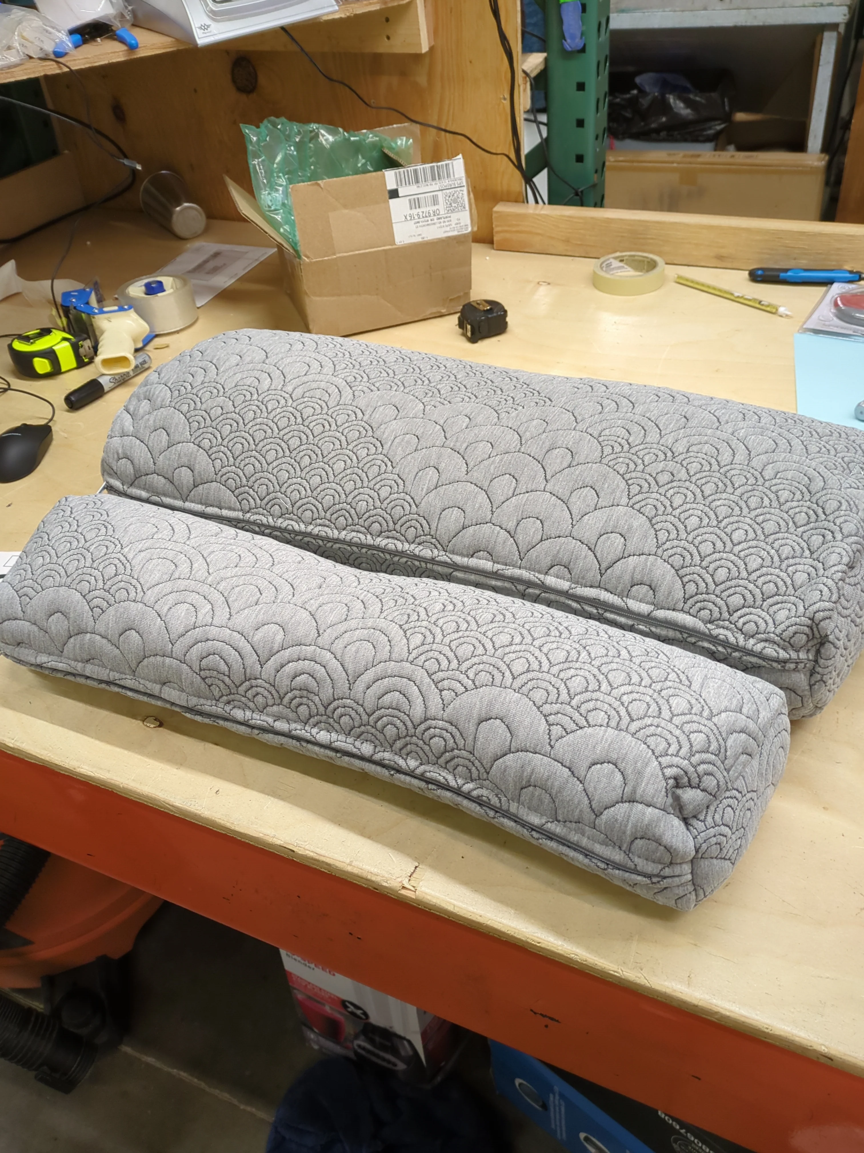 Costco - Crystal Cove Home Yoga Pillow Bundle - Retail $164 - Image 2