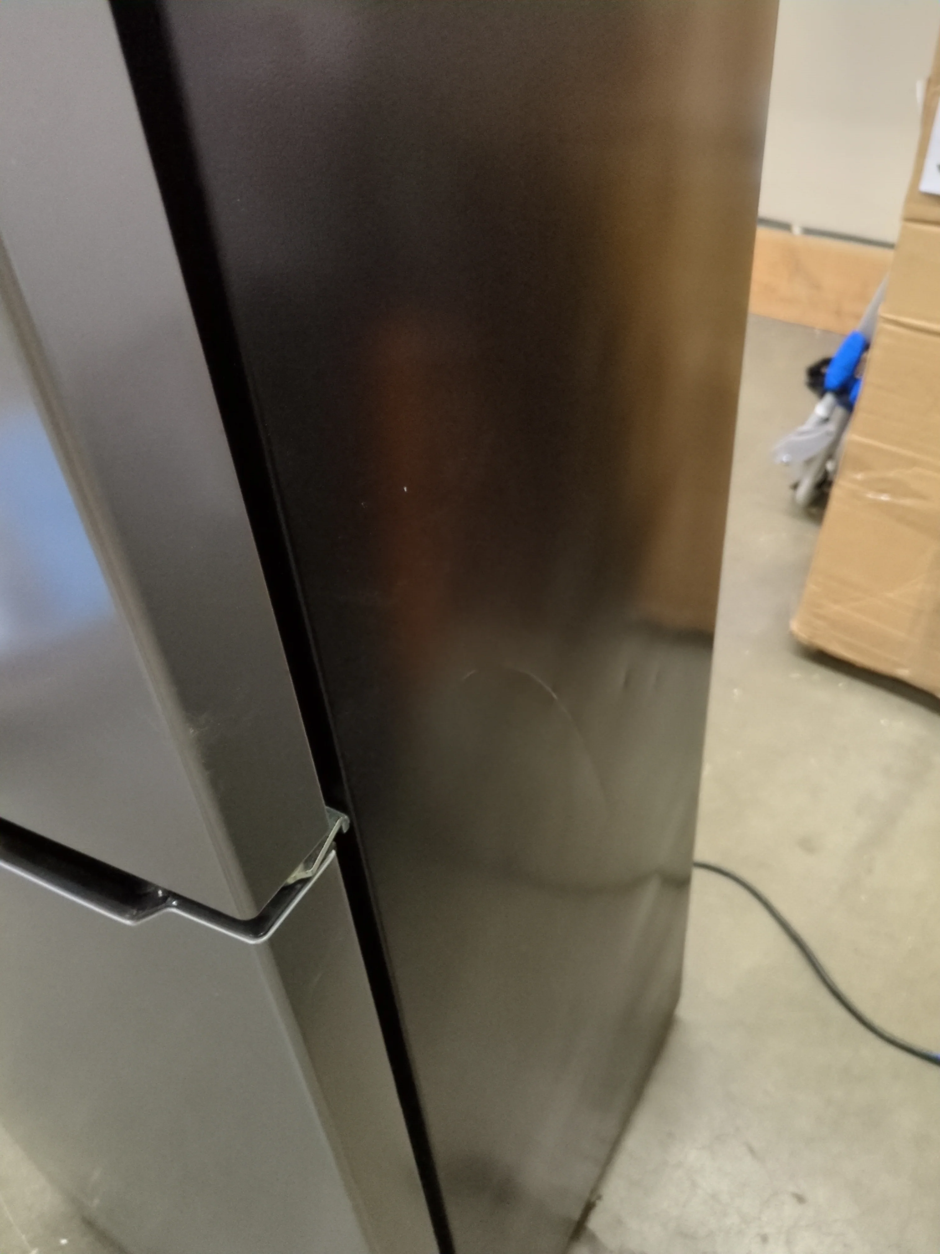 Fridgemaster 4.4 Cu. Ft. Compact Refrigerator - Retail $179 - Image 5